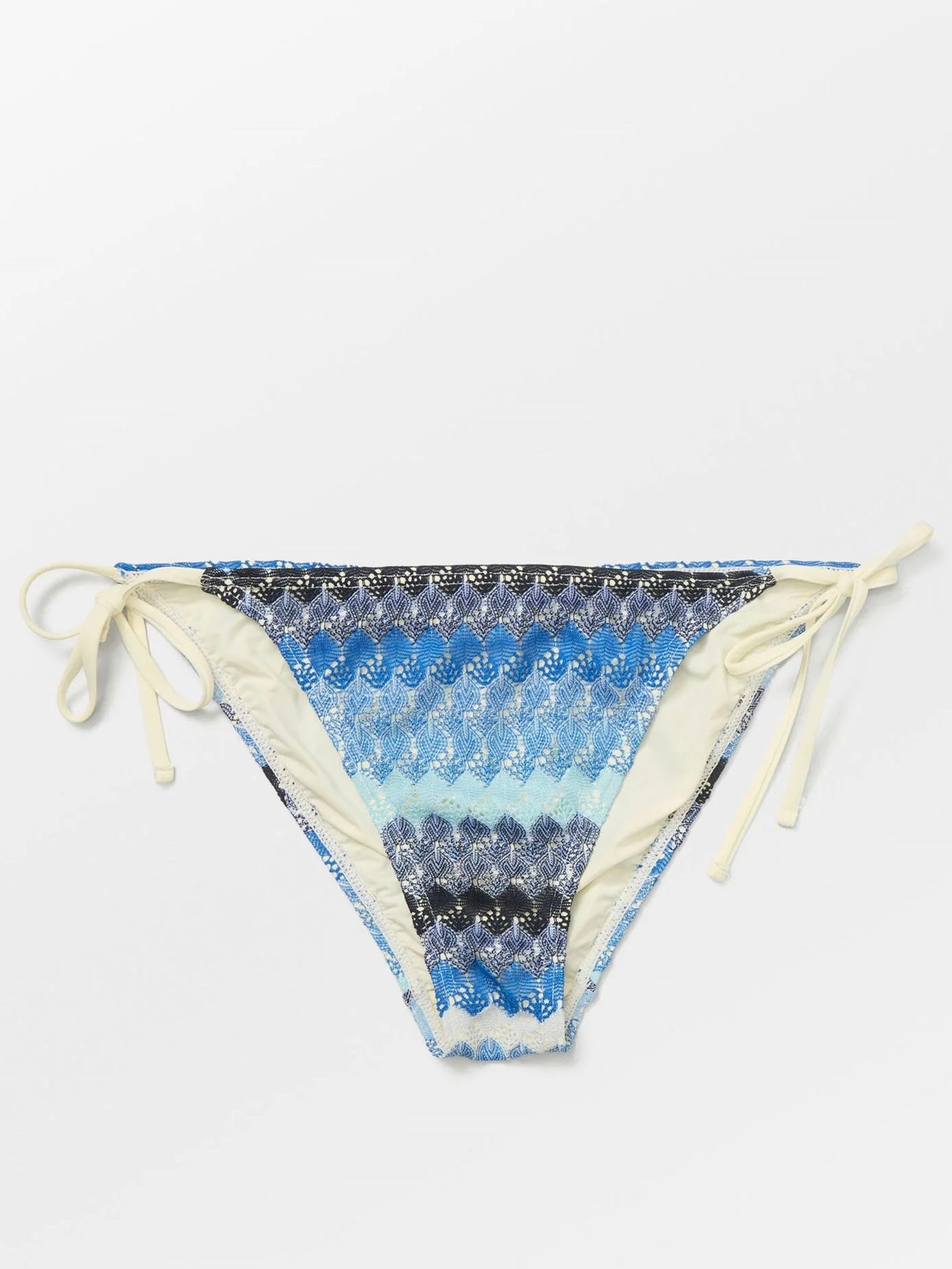 Amber Baila Bikini Tanga, Blue
