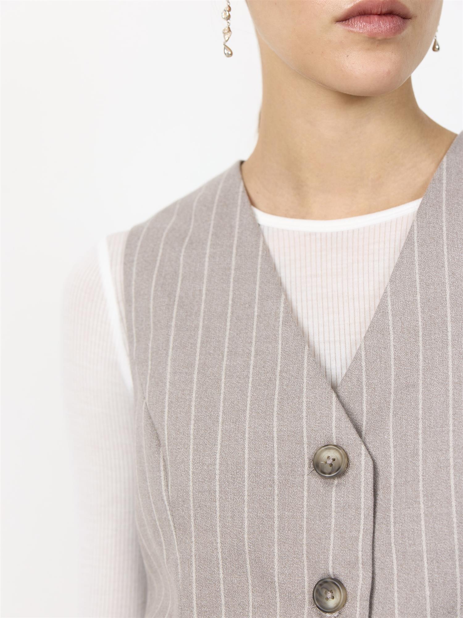 LR-PAMMY 2, Waistcoat