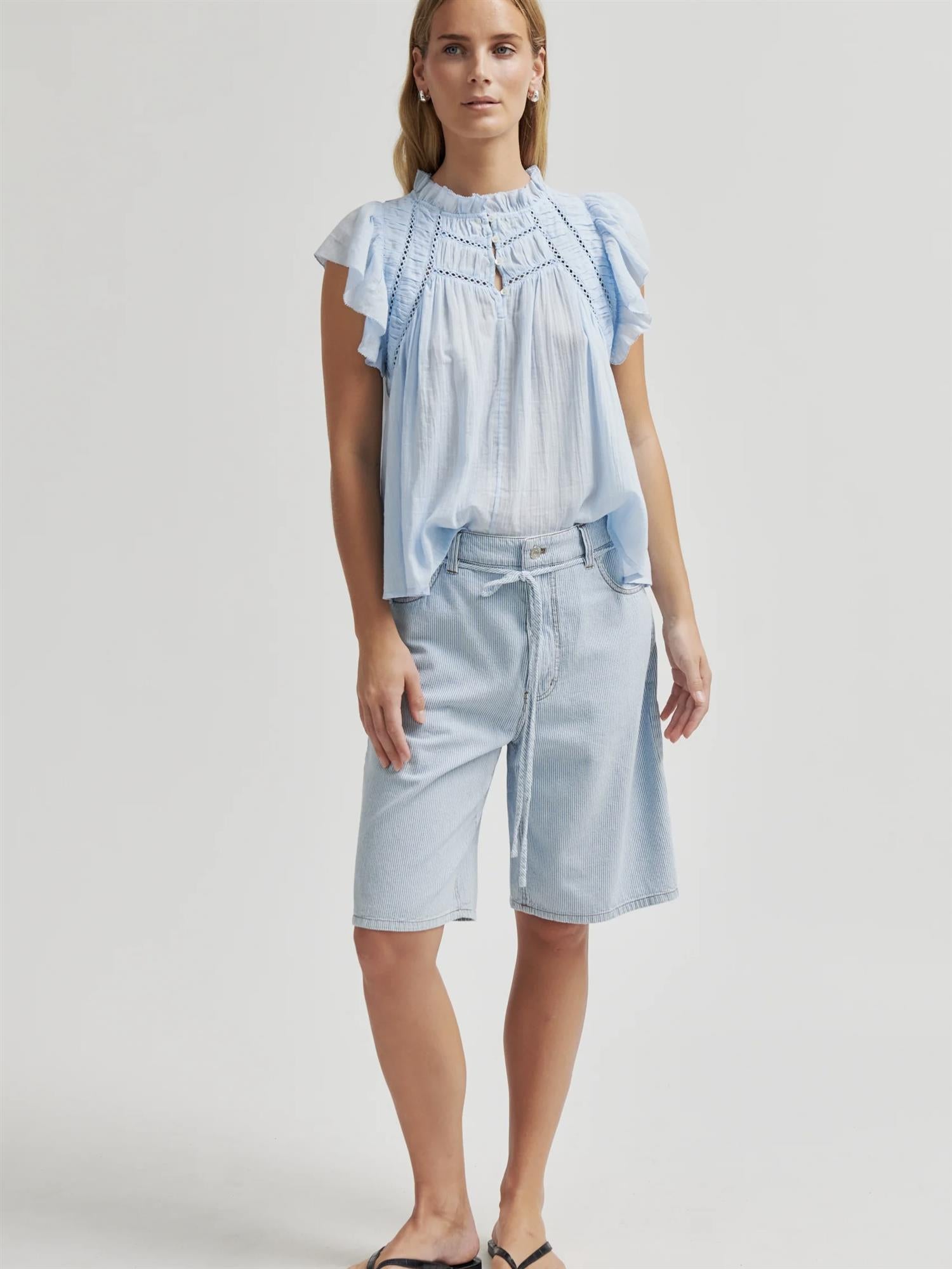 Gaya Top