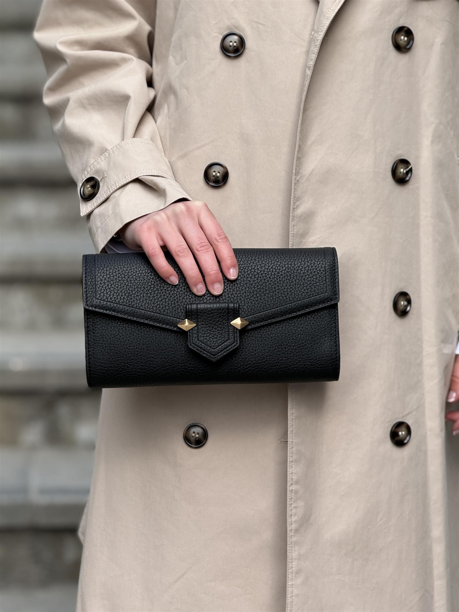 Sevres Clutch, Black