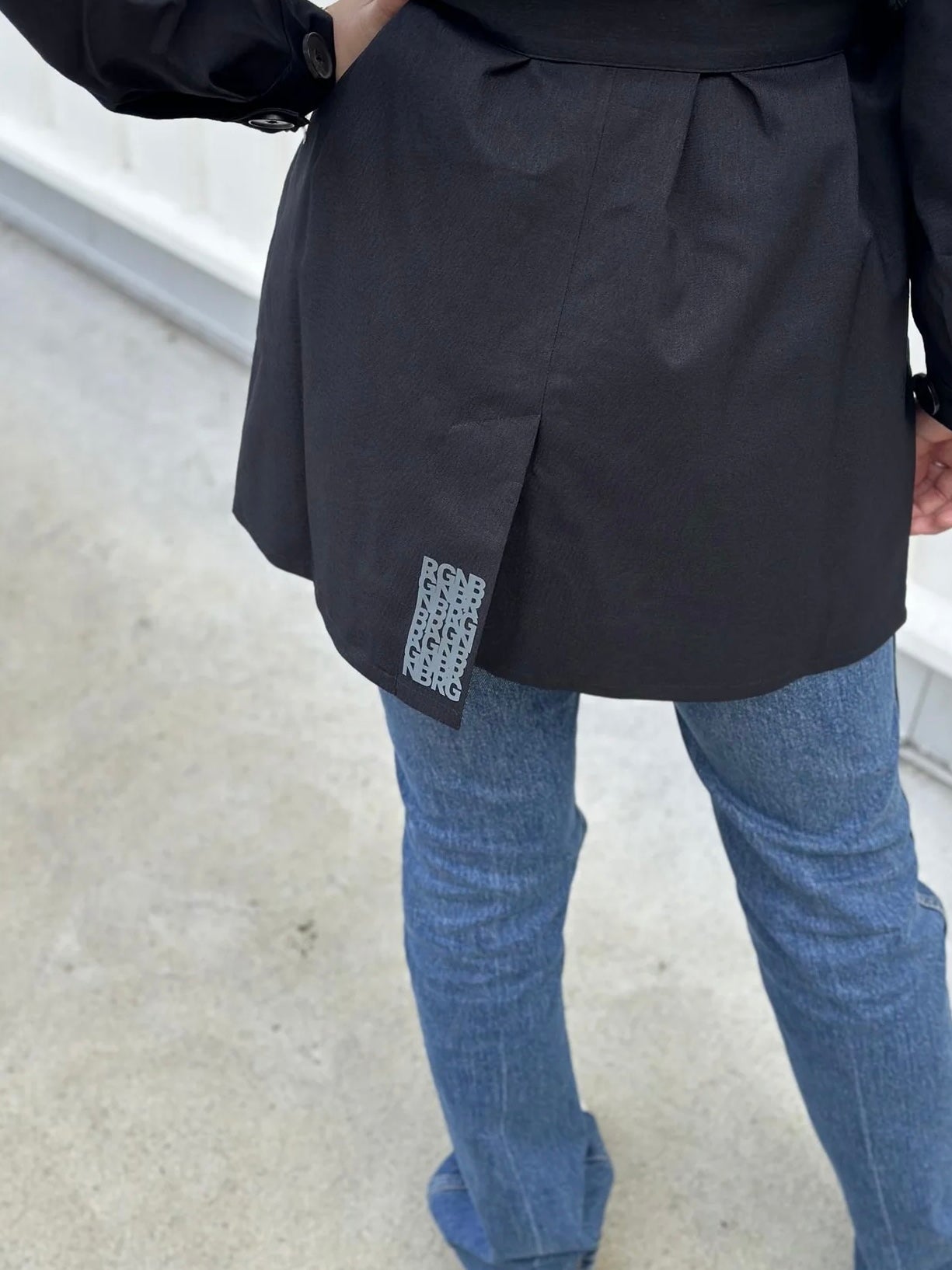 Rossby Coat, Black