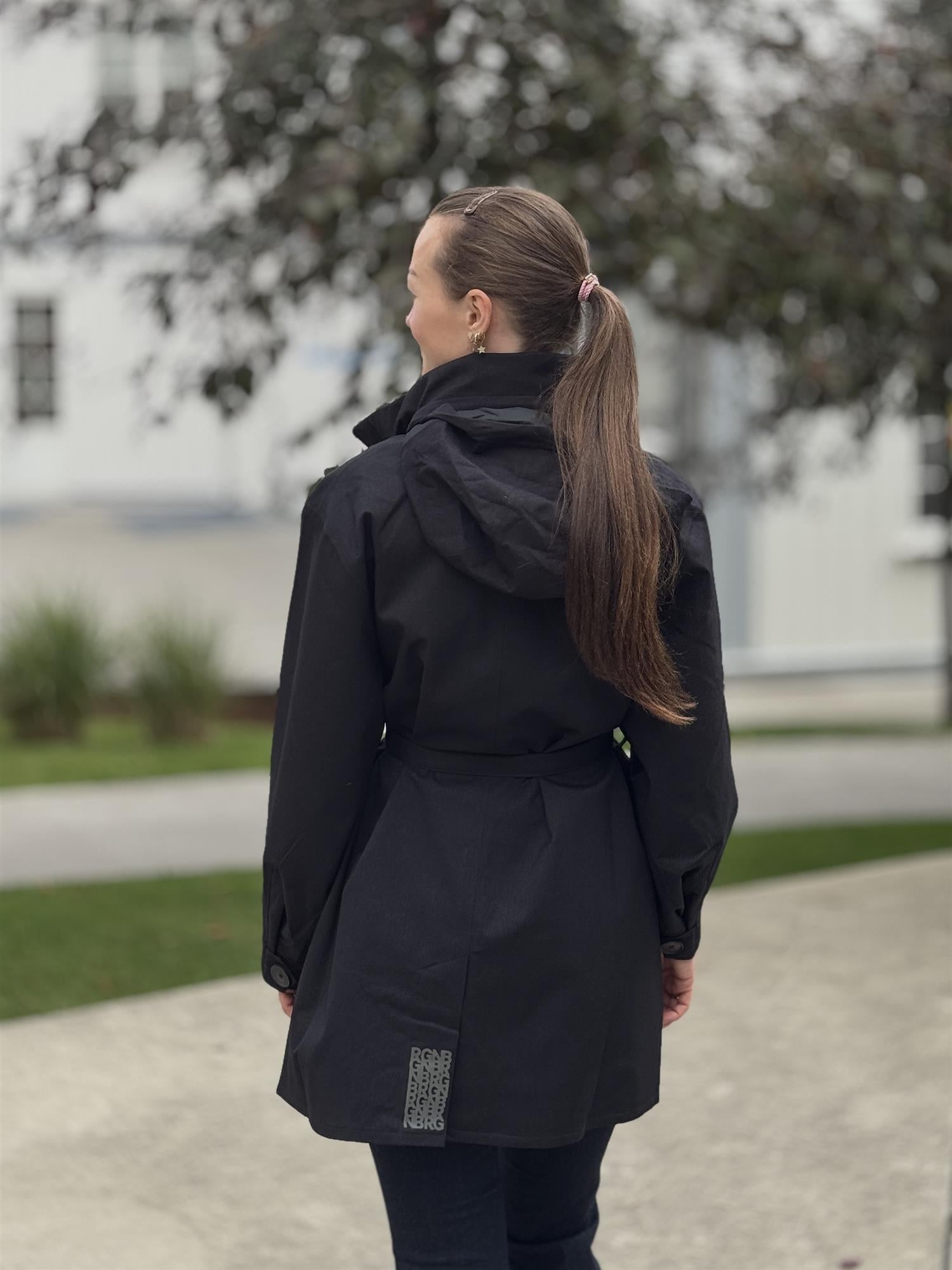 Rossby Coat, Black