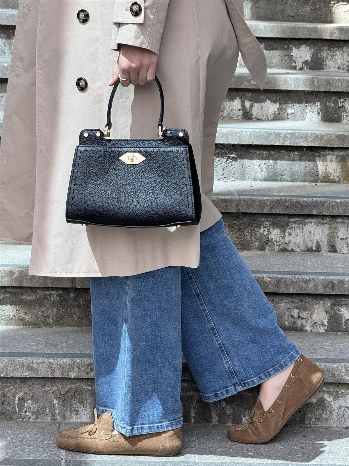 Trianon small, Black