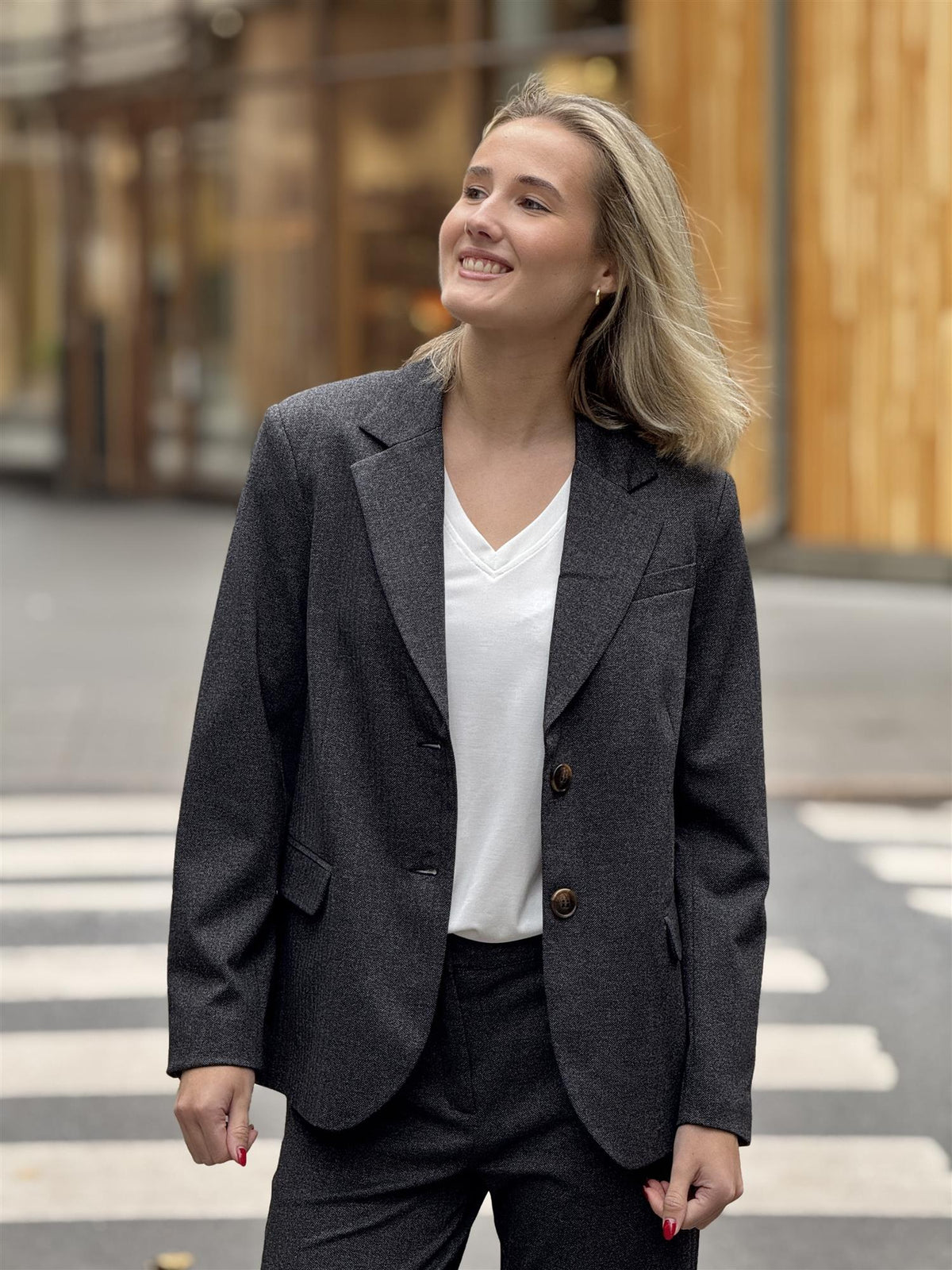 Evelina Blazer, Black mel.