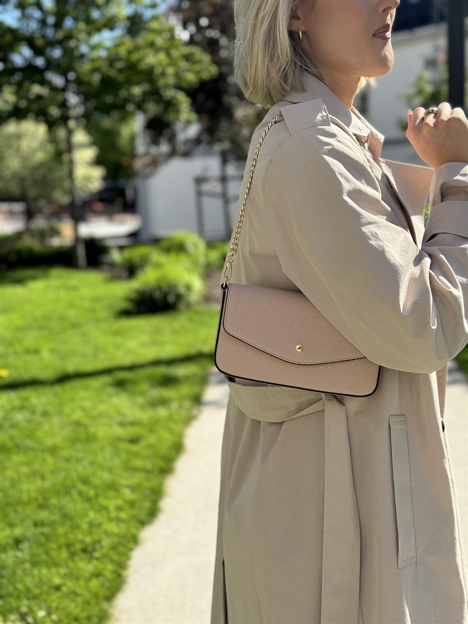 Club Clutch, Rose