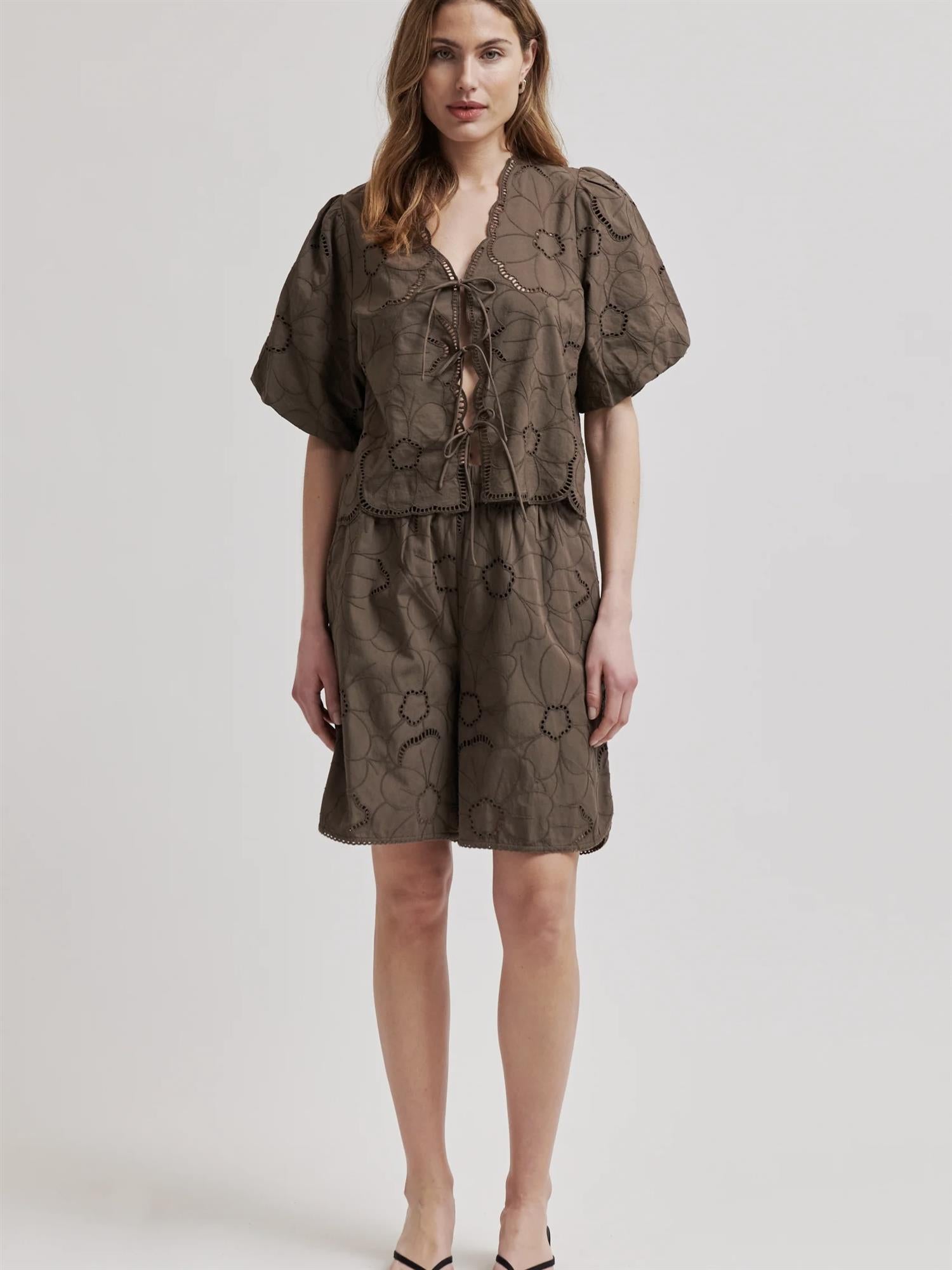 Avrille Blouse