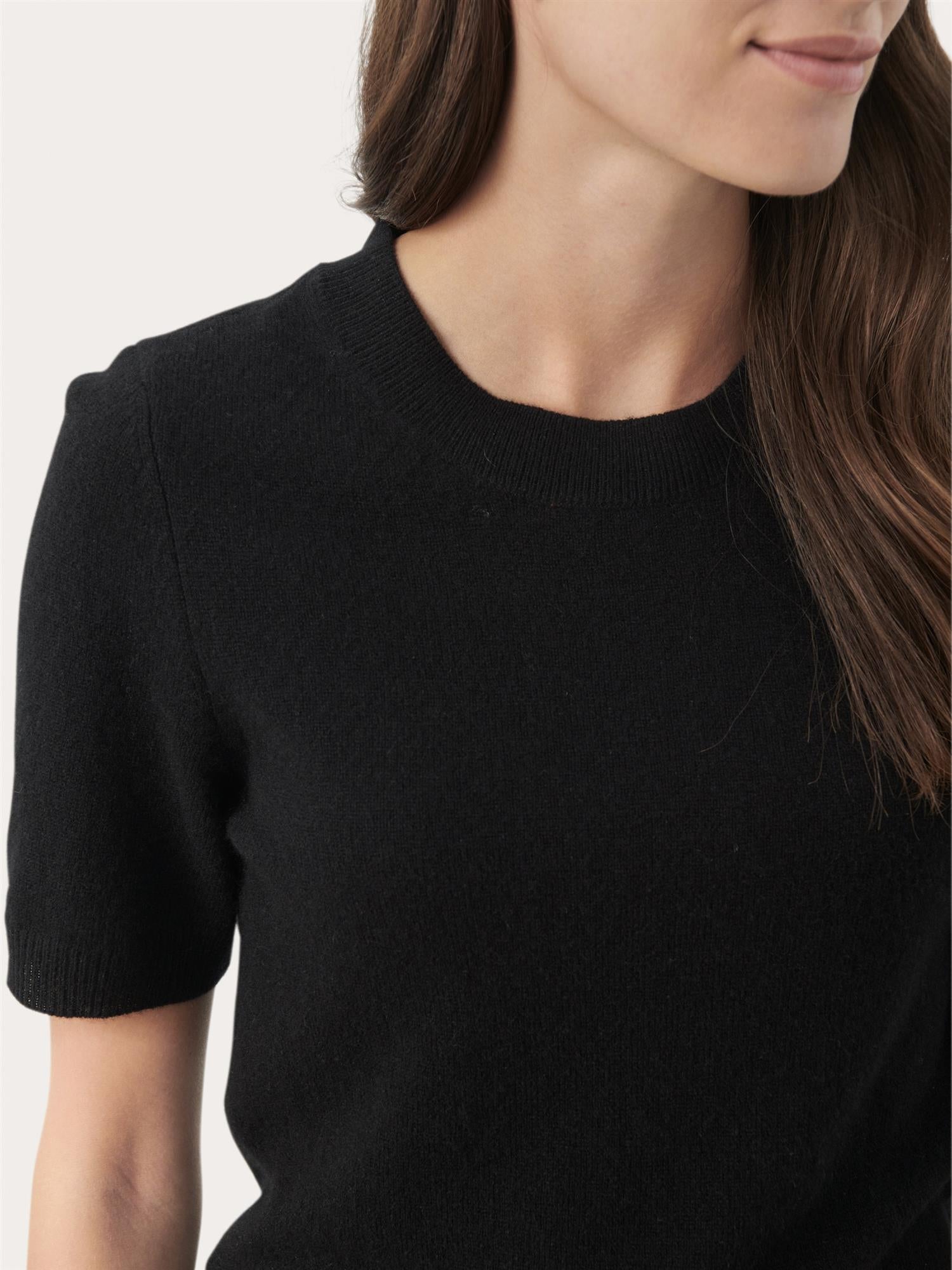 Everlotta PW Pullover, Black