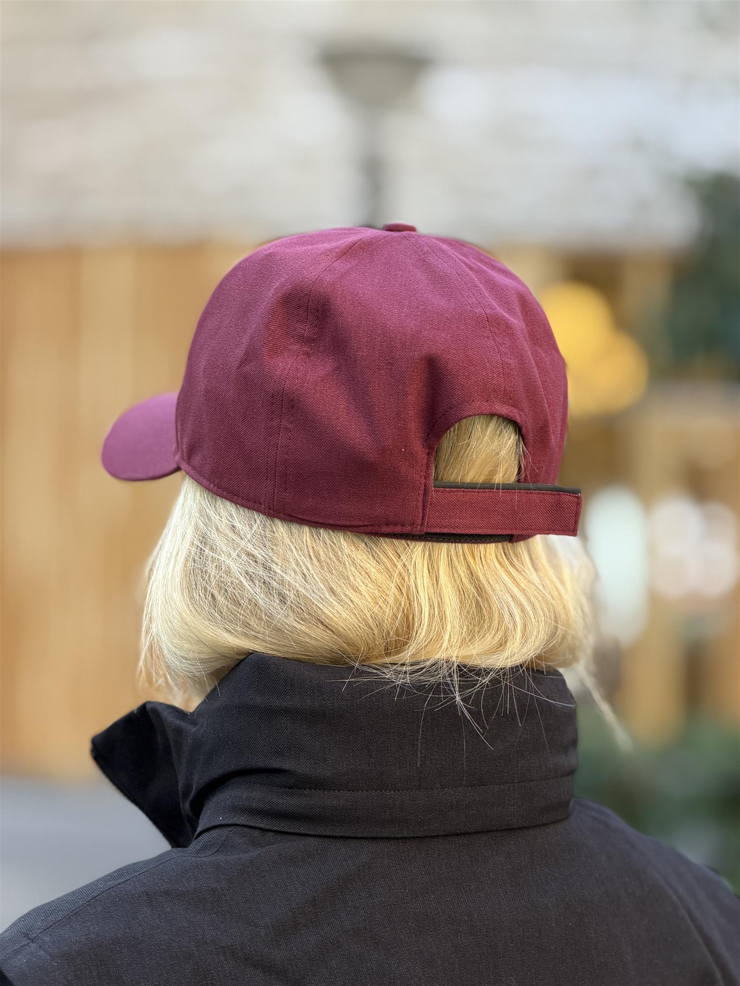 Solregn caps, Burgunder