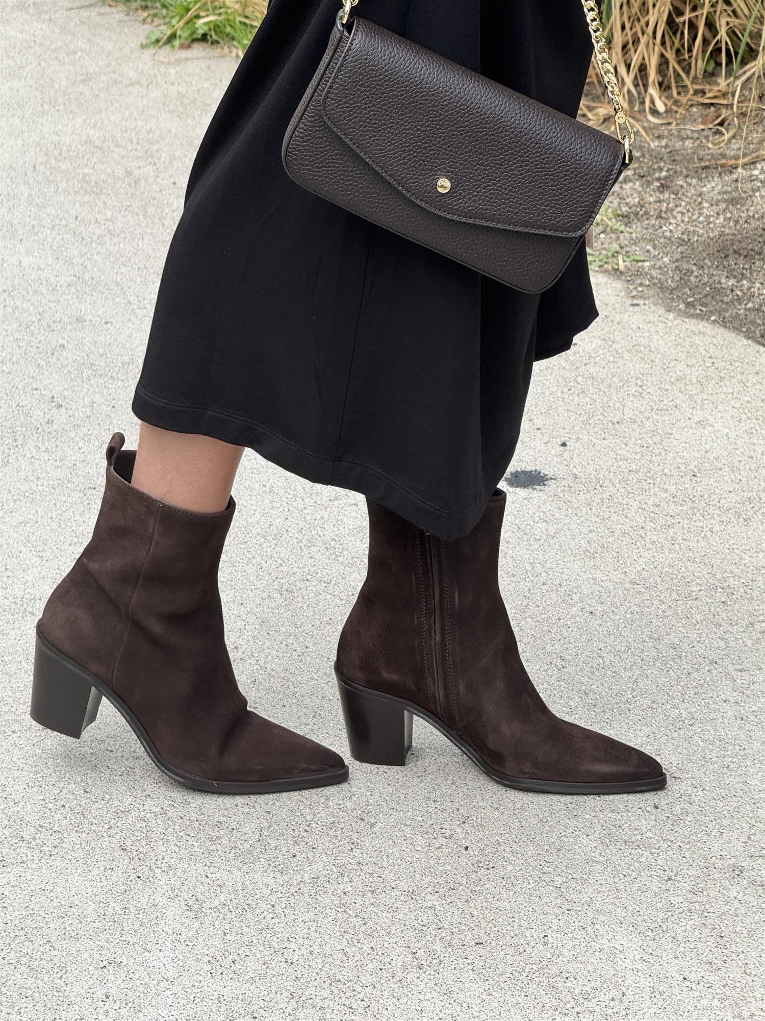 Boots,T.moro suede, Dark Brown