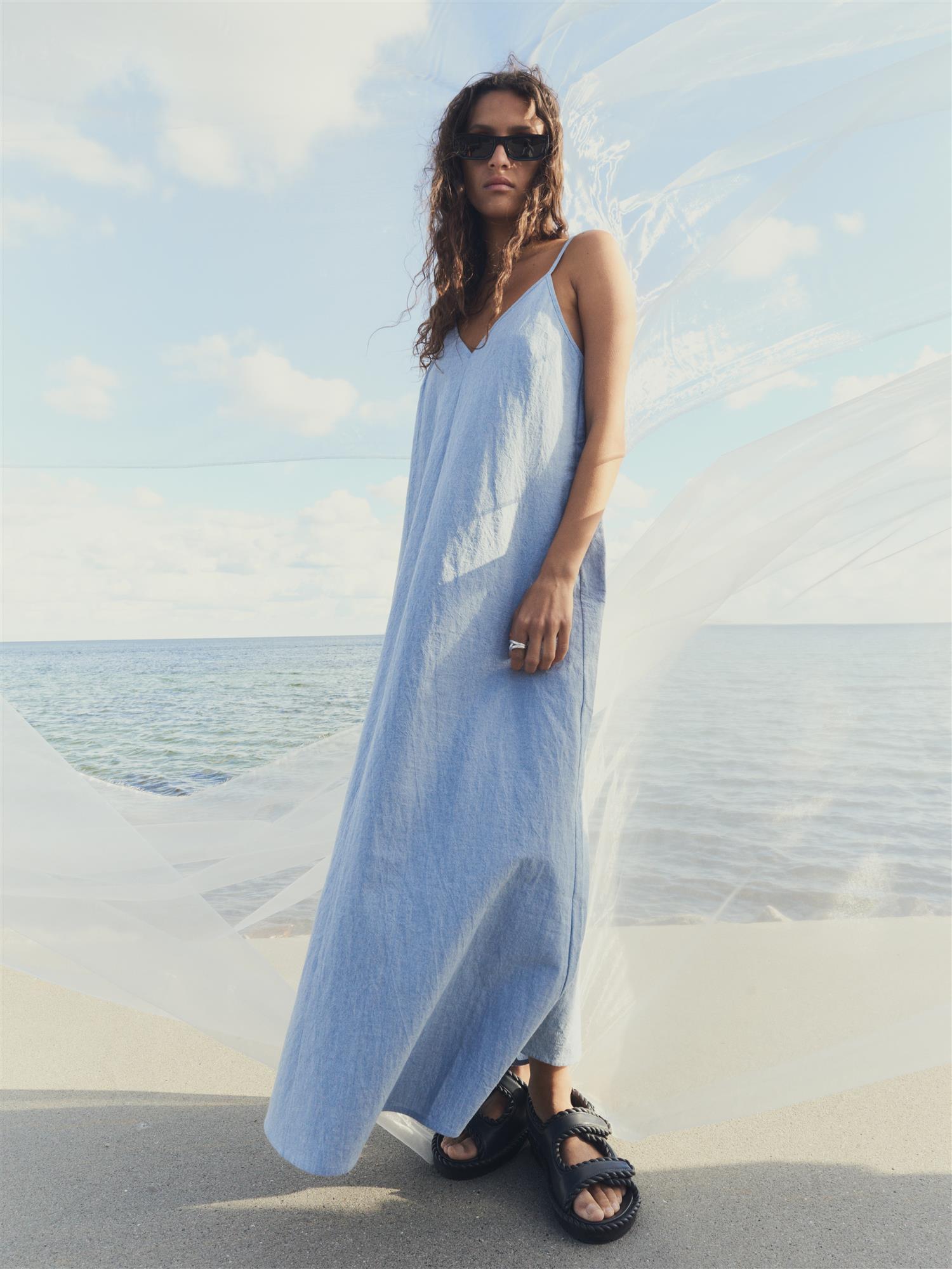 LENNON 4, Dress