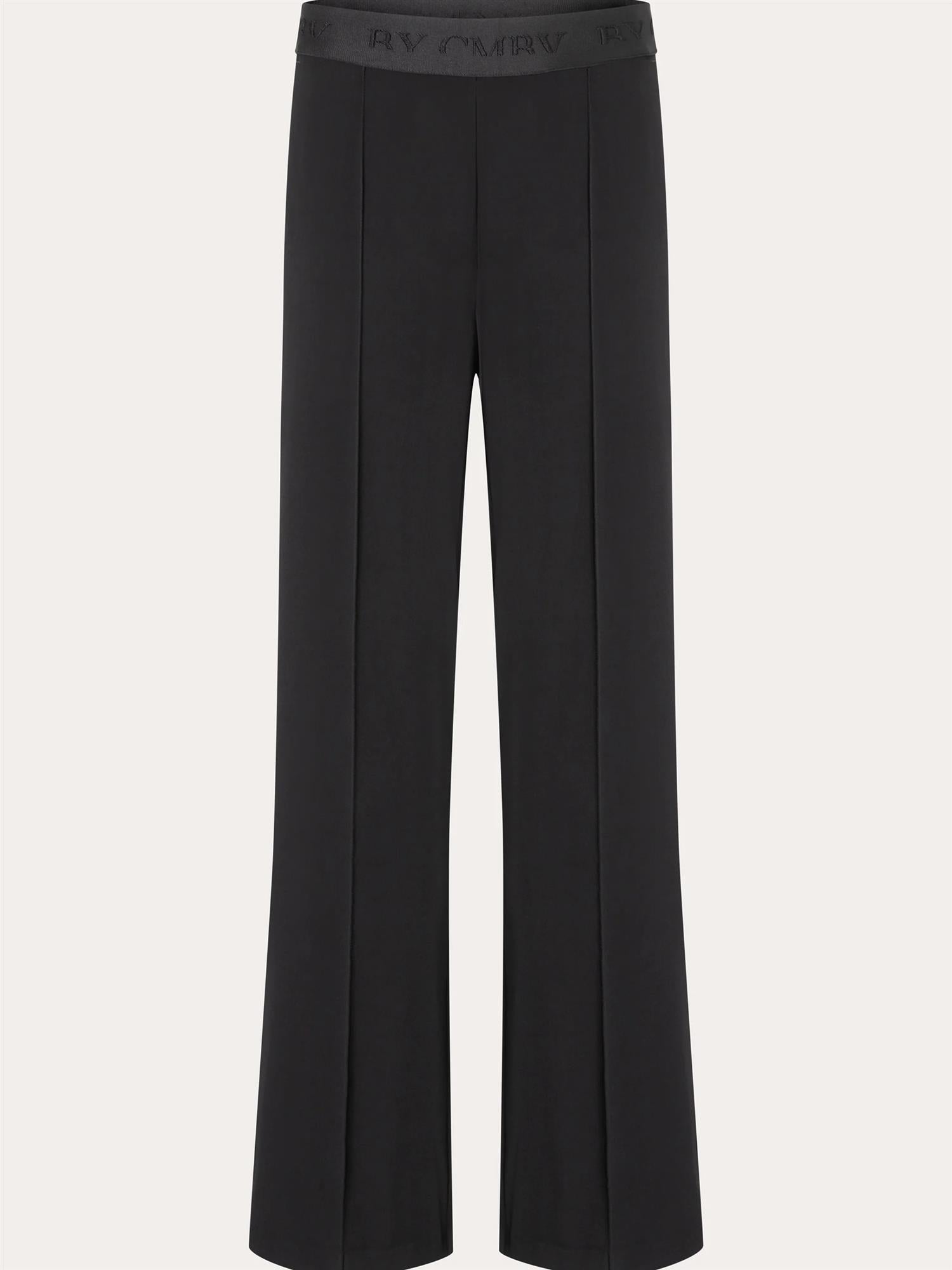 Ava Pant, Black