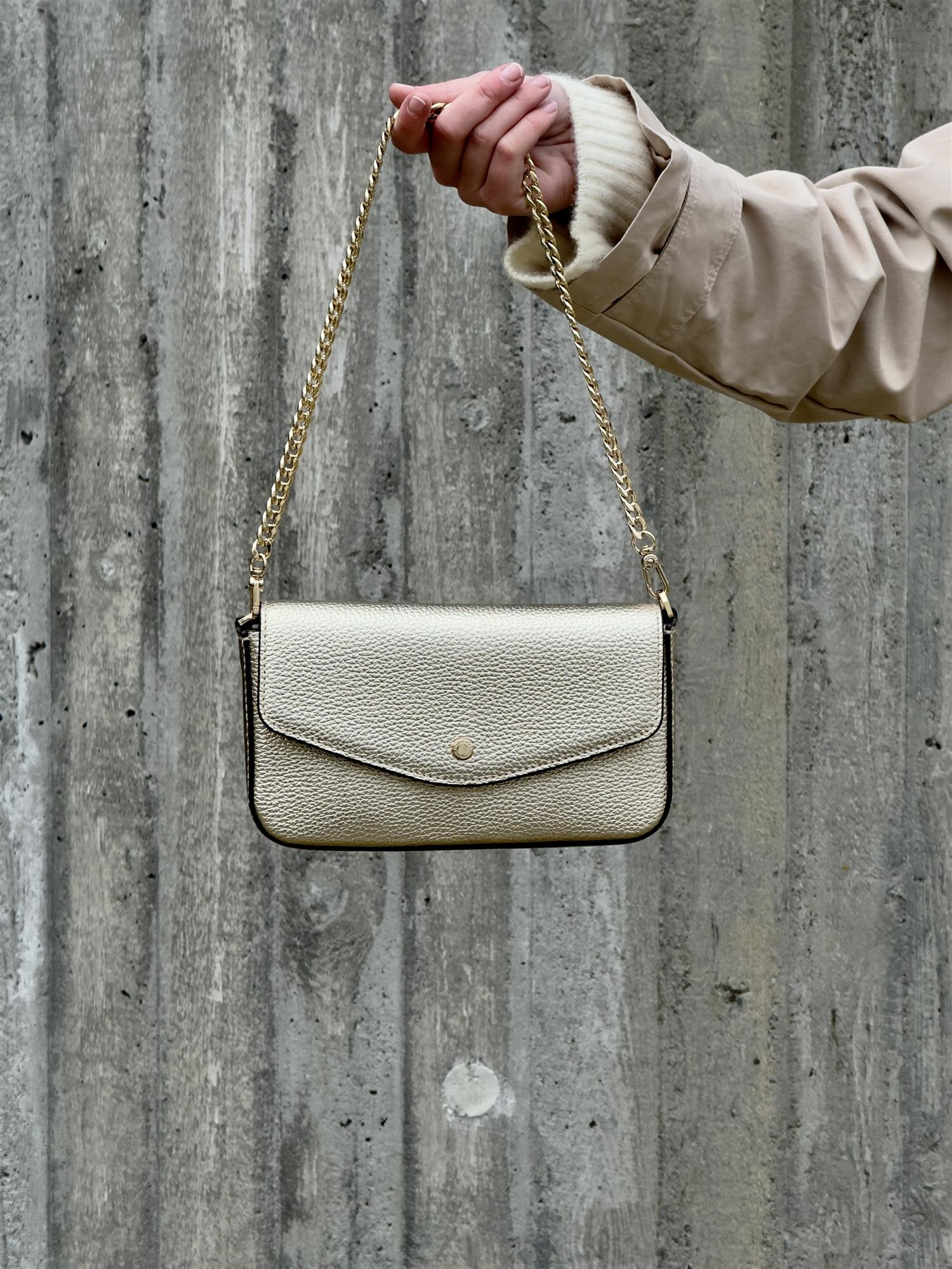 Club Clutch, Gold