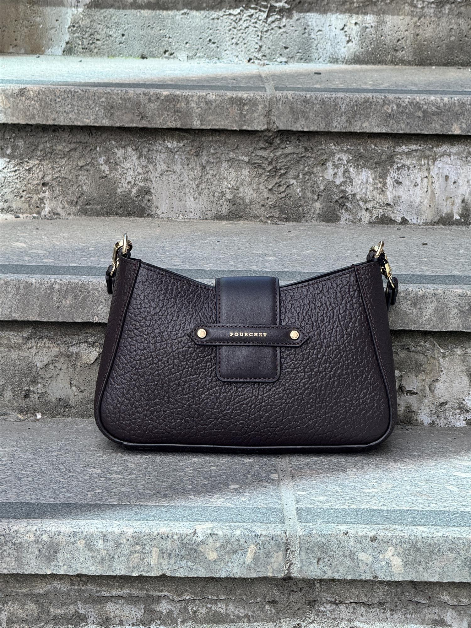 Fleuves Small, Marron