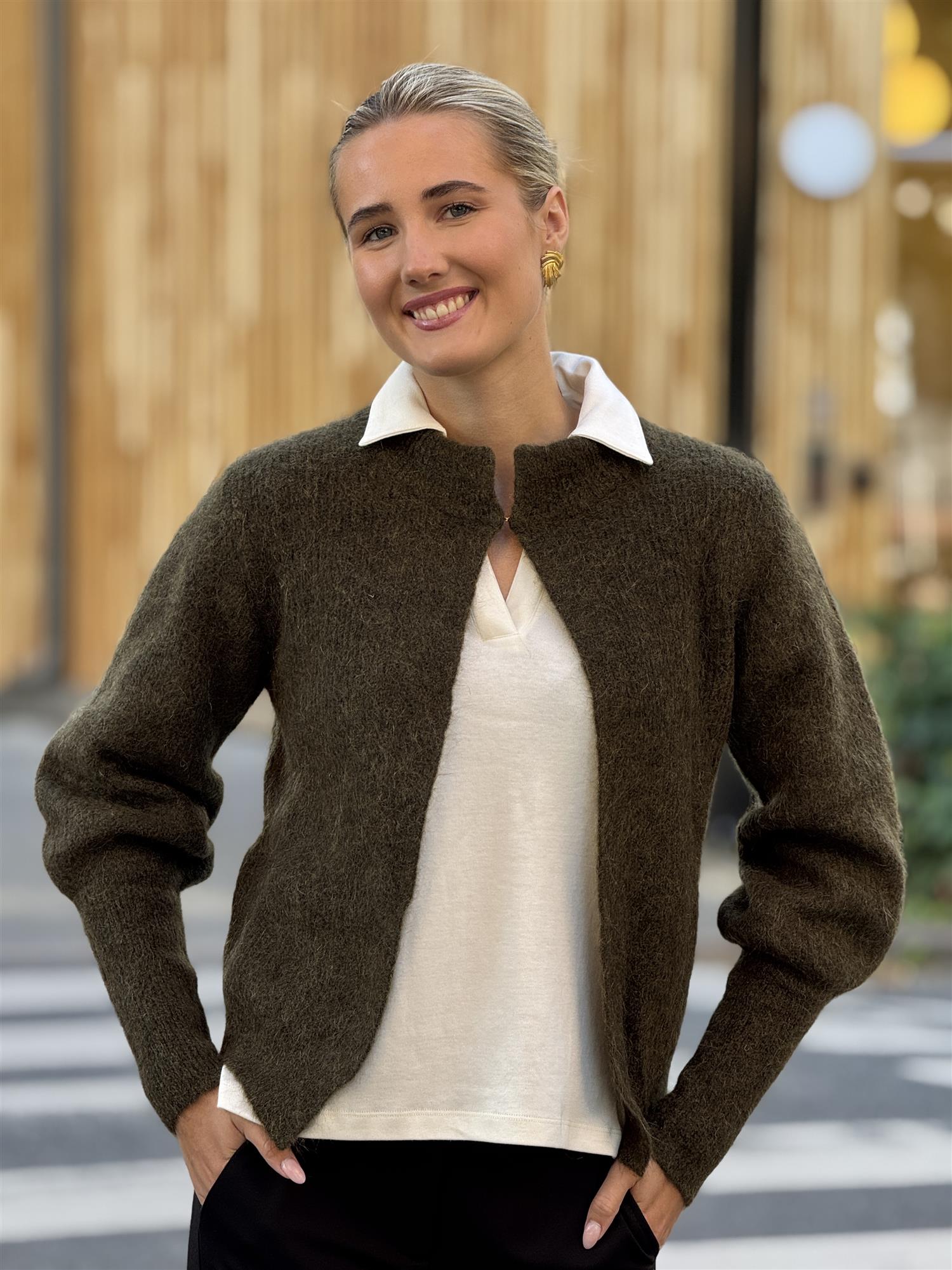 Chelsea Cardigan, Old Forest mel.