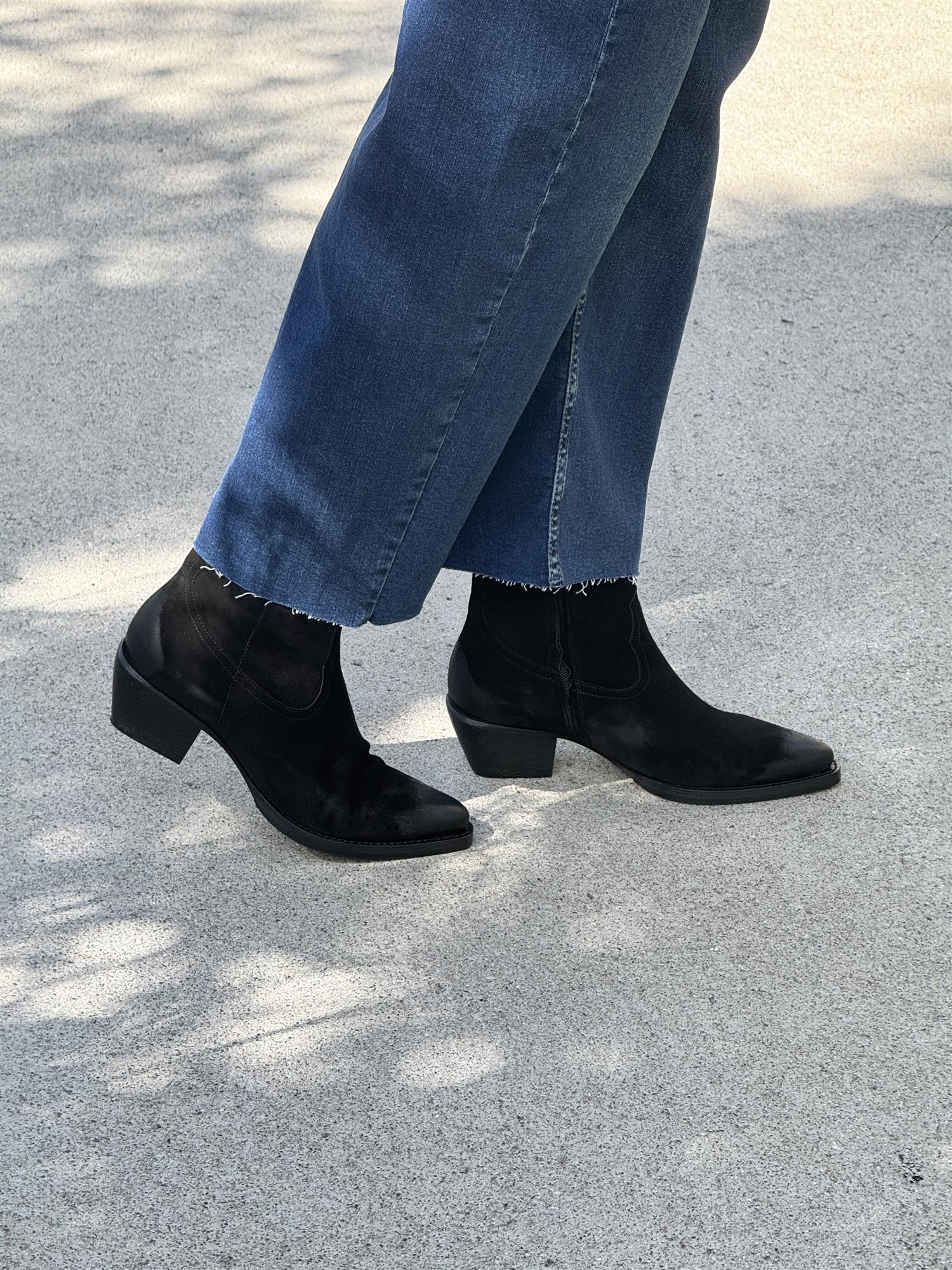 Black babysilk suede 500, Black
