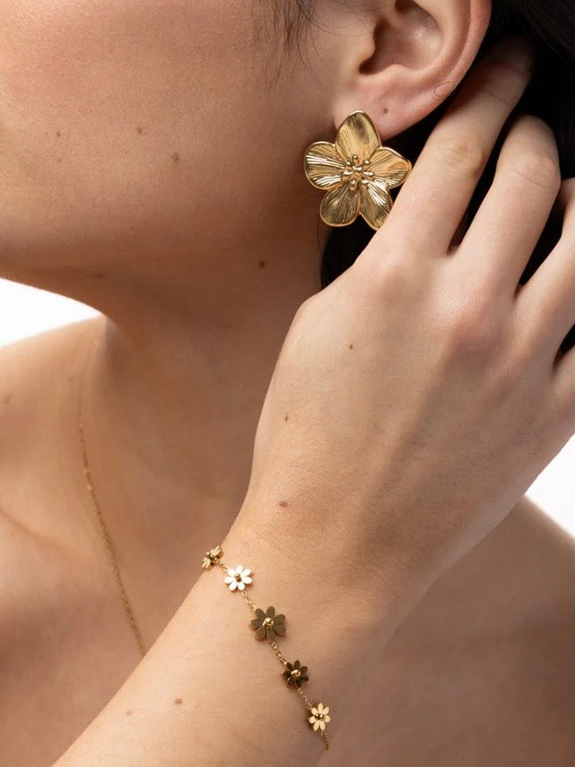 Maebry - Statement Flower Stud Earrings Gold Stainless Steel - Gold