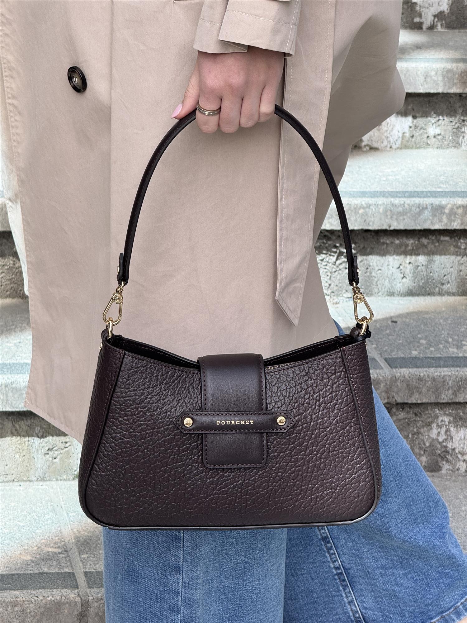 Fleuves Small, Marron