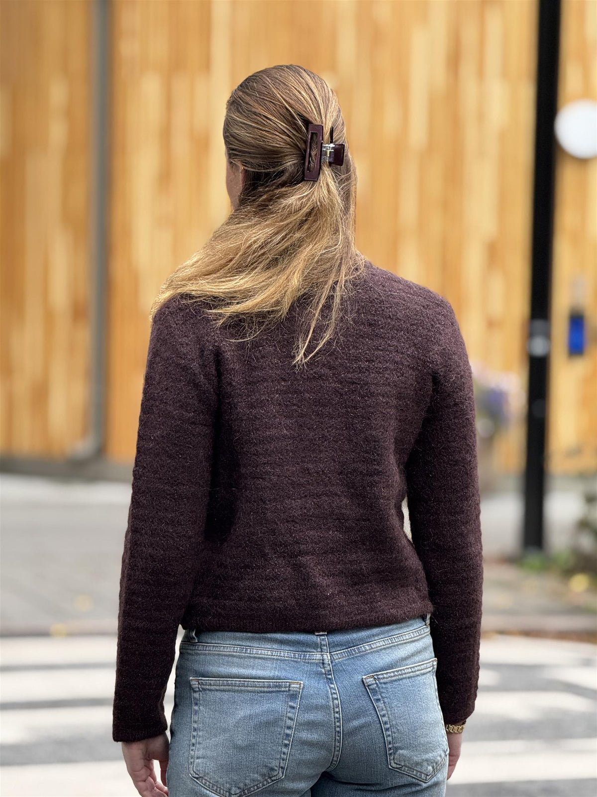Casilda Cardigan, Chocolate