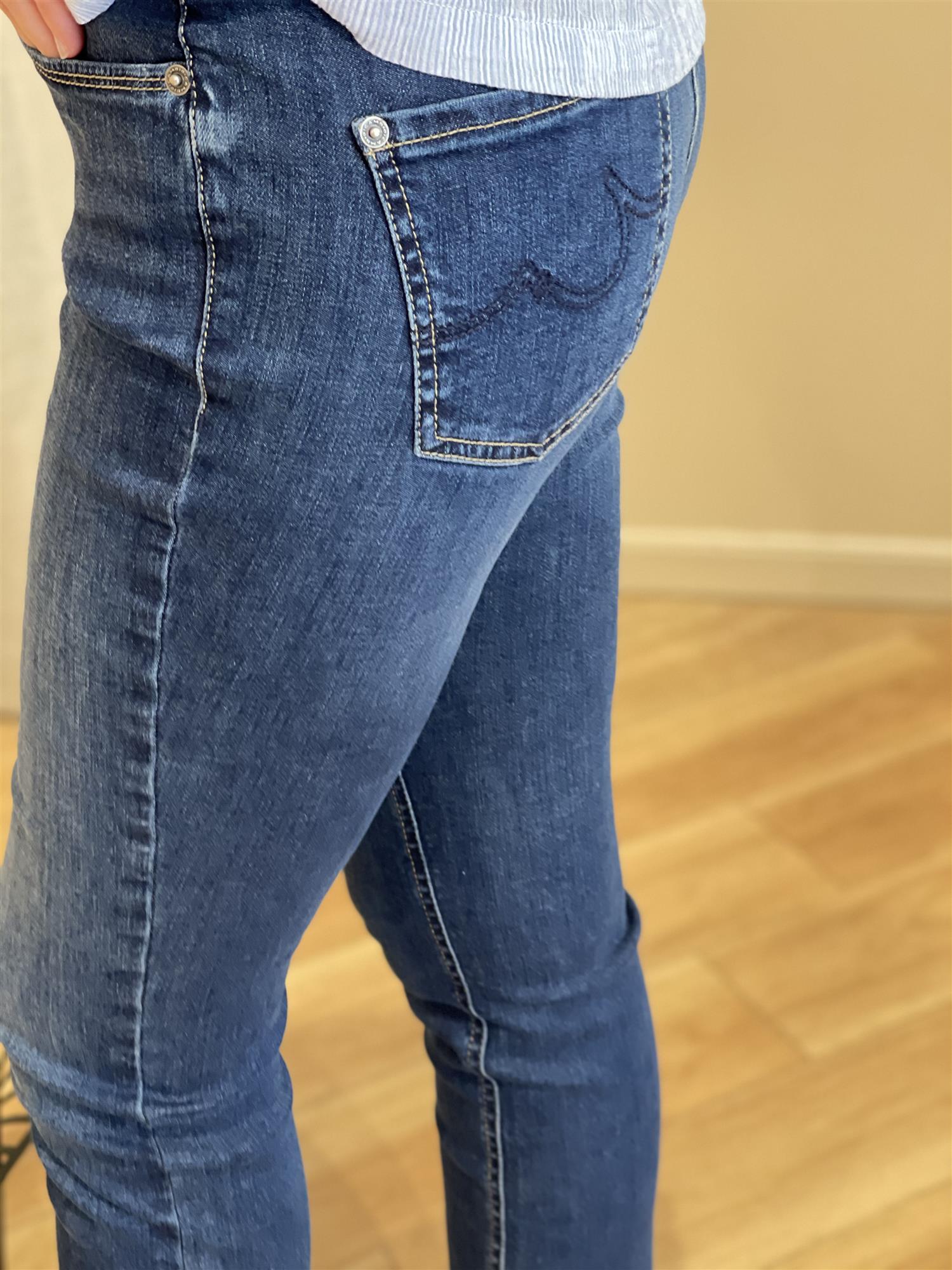 Parla, Lys Denim