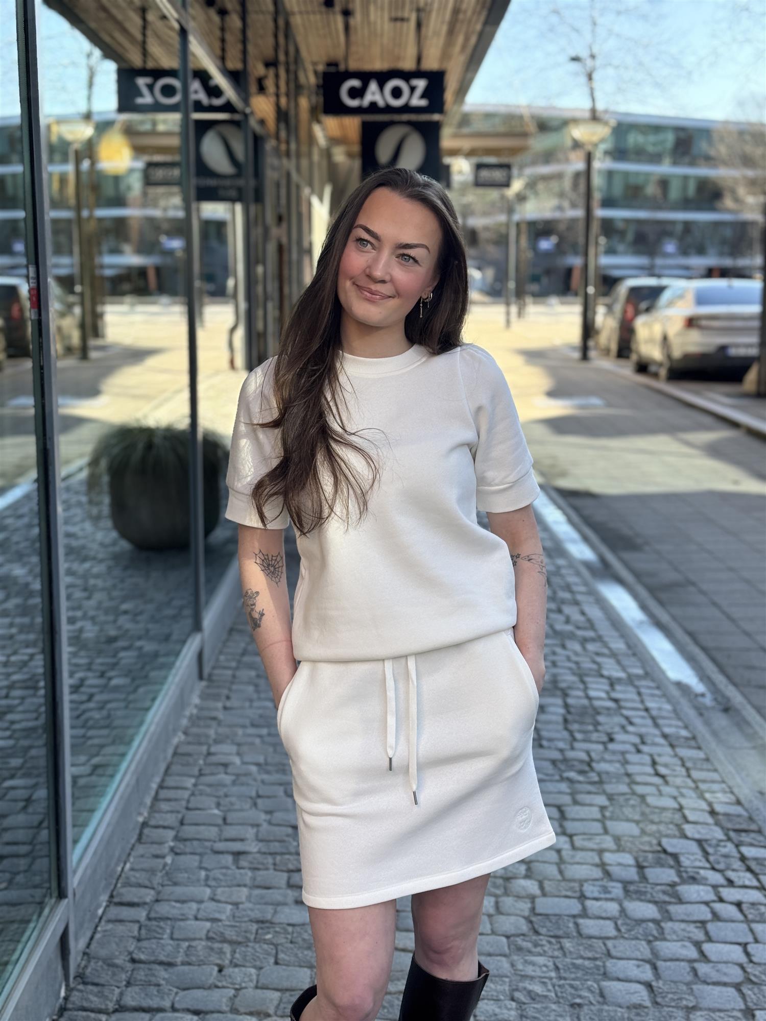 LR-NUKA 24 Skirt, White