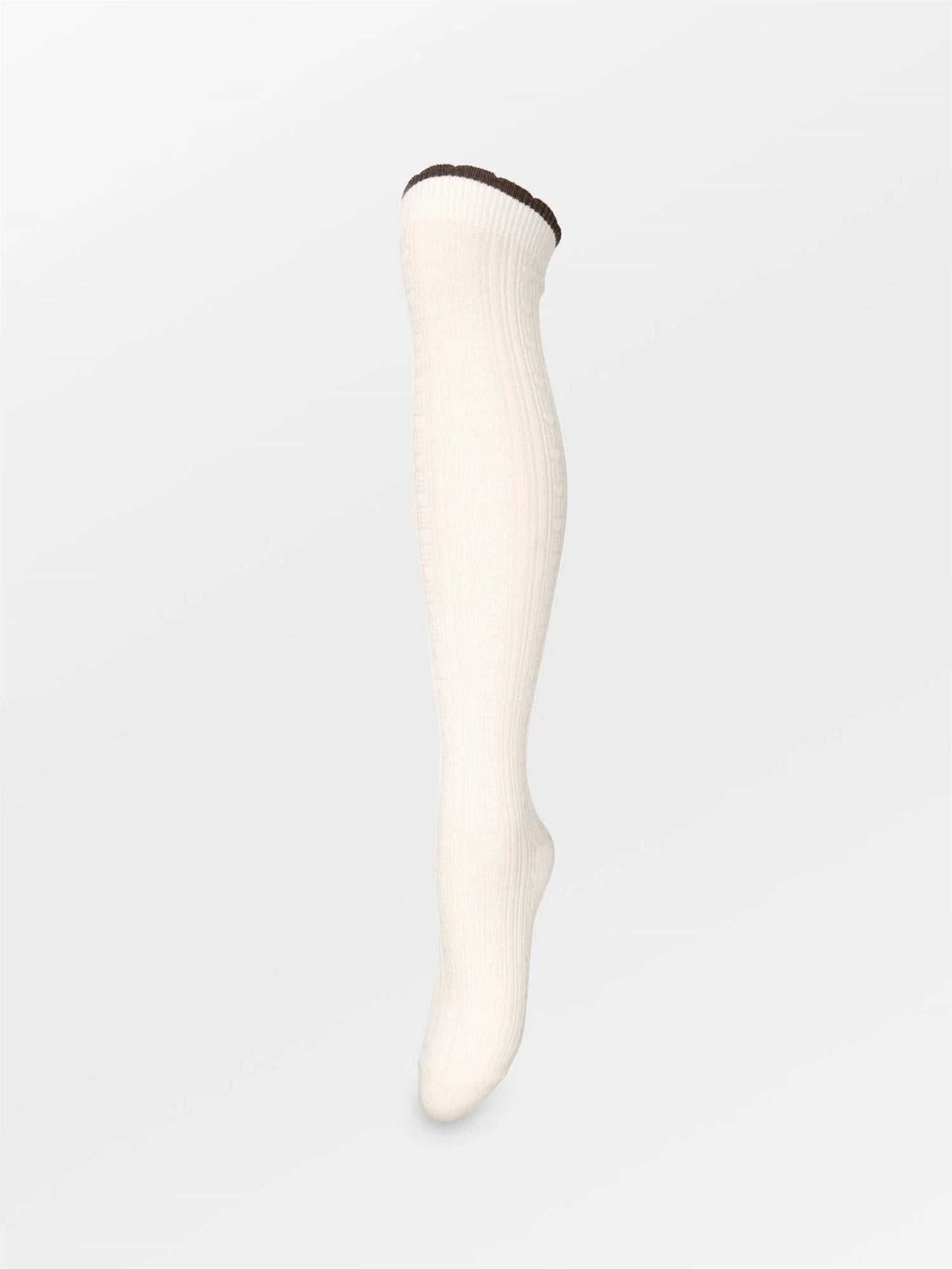 Scallop Knee Sock, White