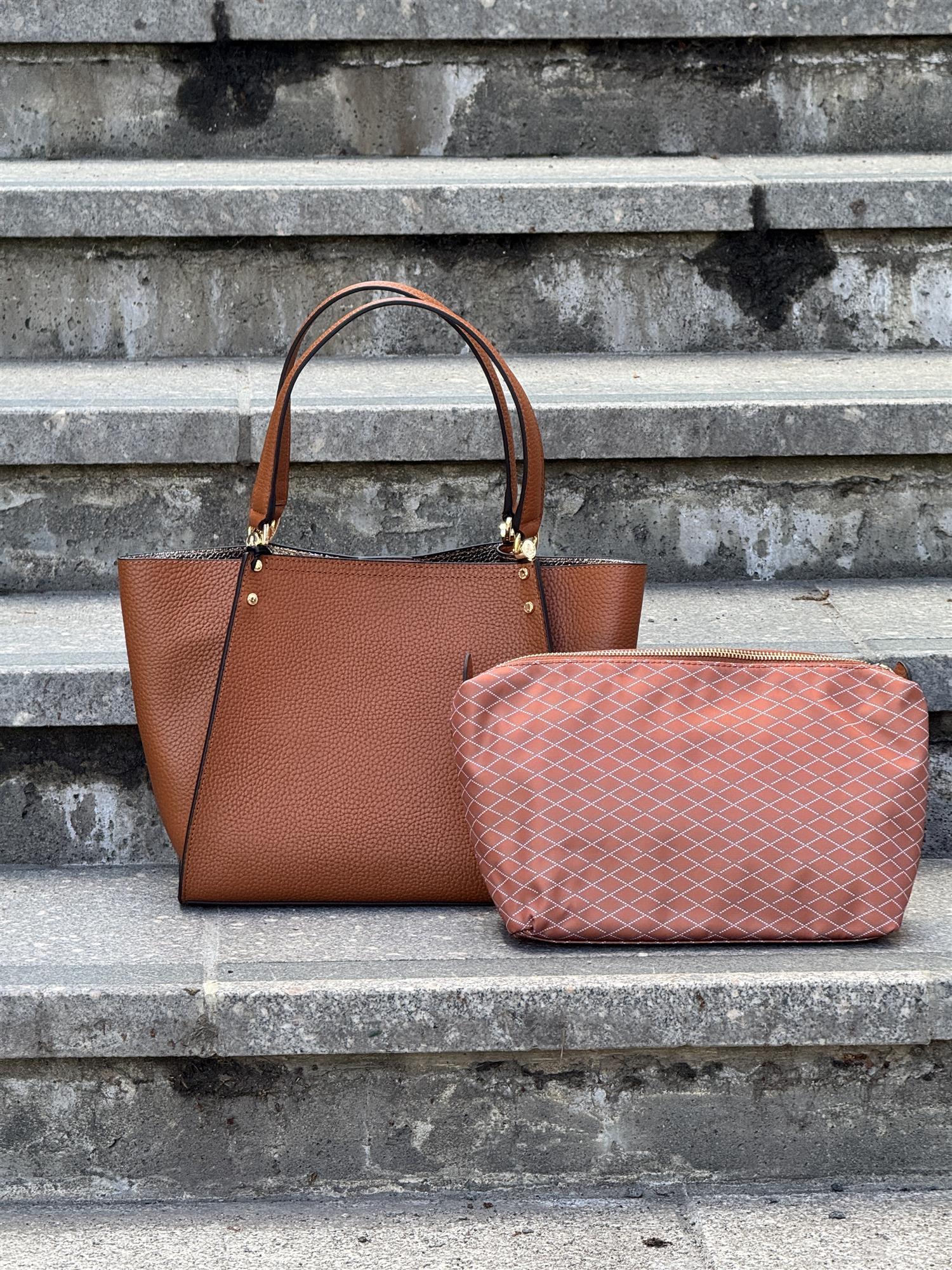 Hebdo, Small Tote, Camel