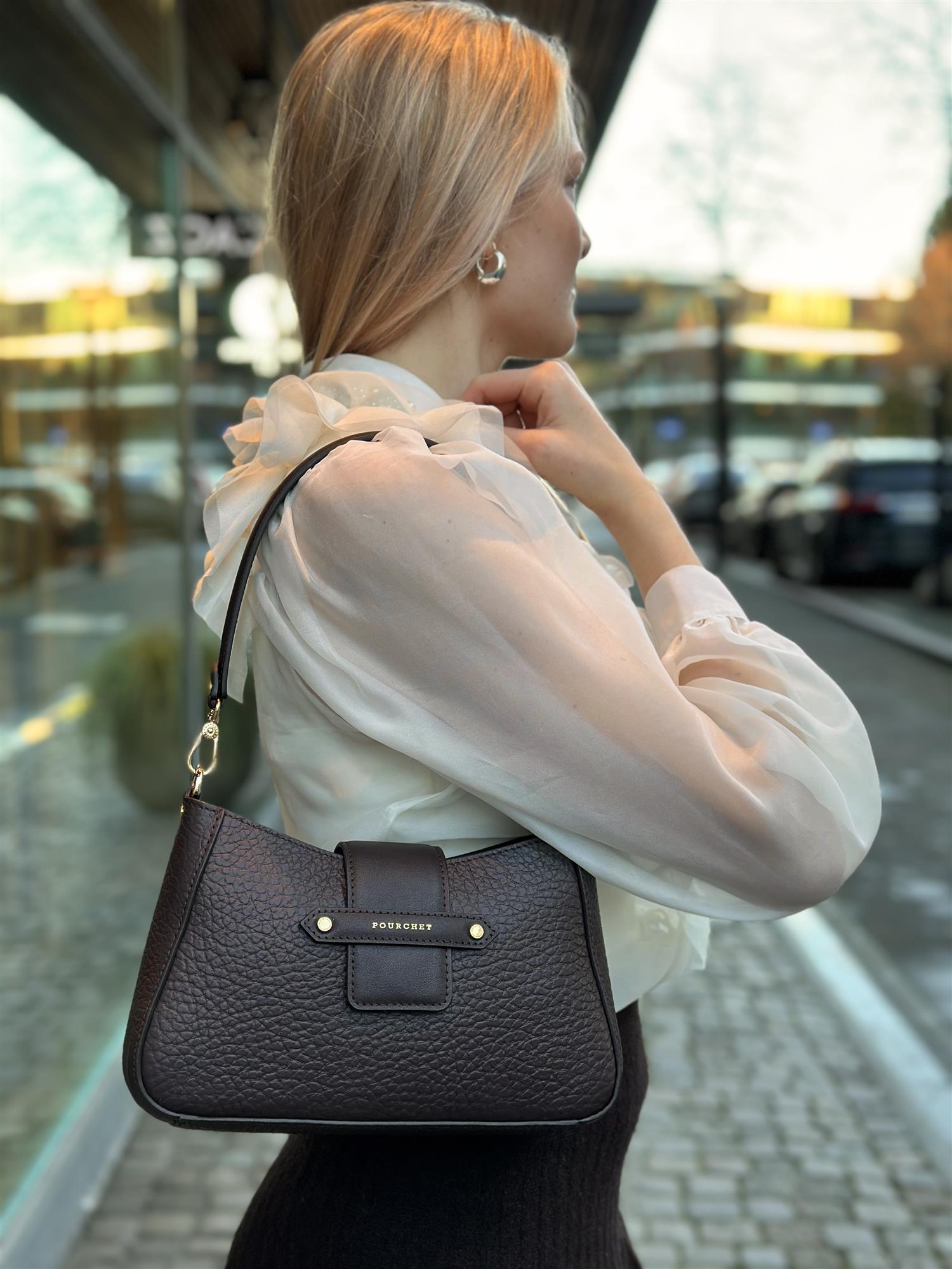 Fleuves Small, Marron