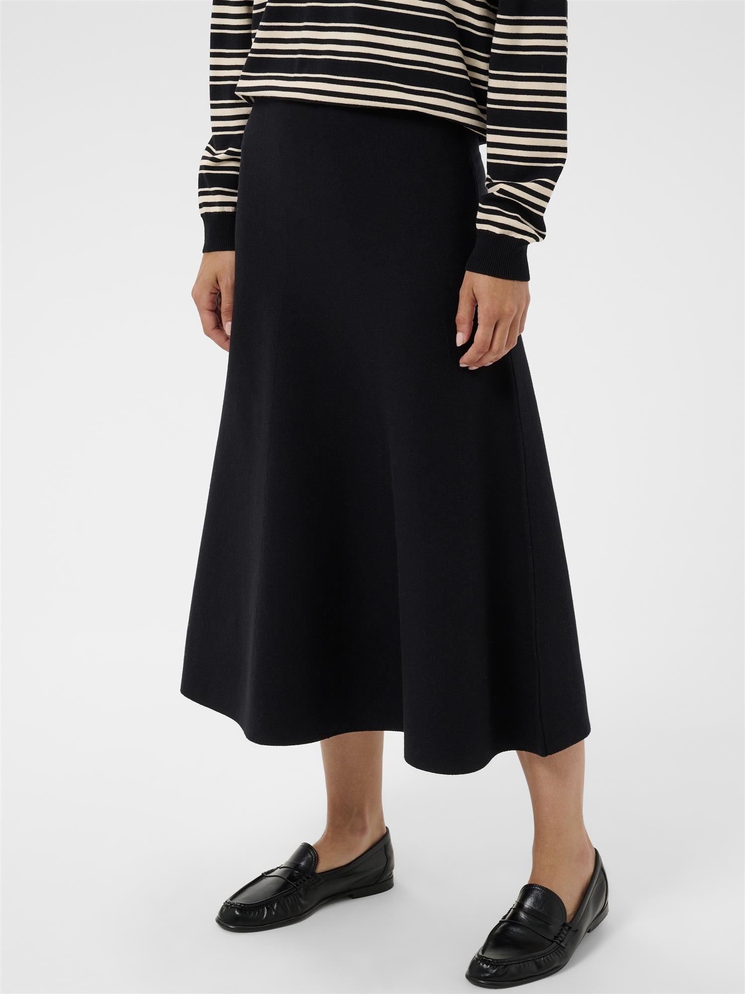Vikesa PW Skirt, Black