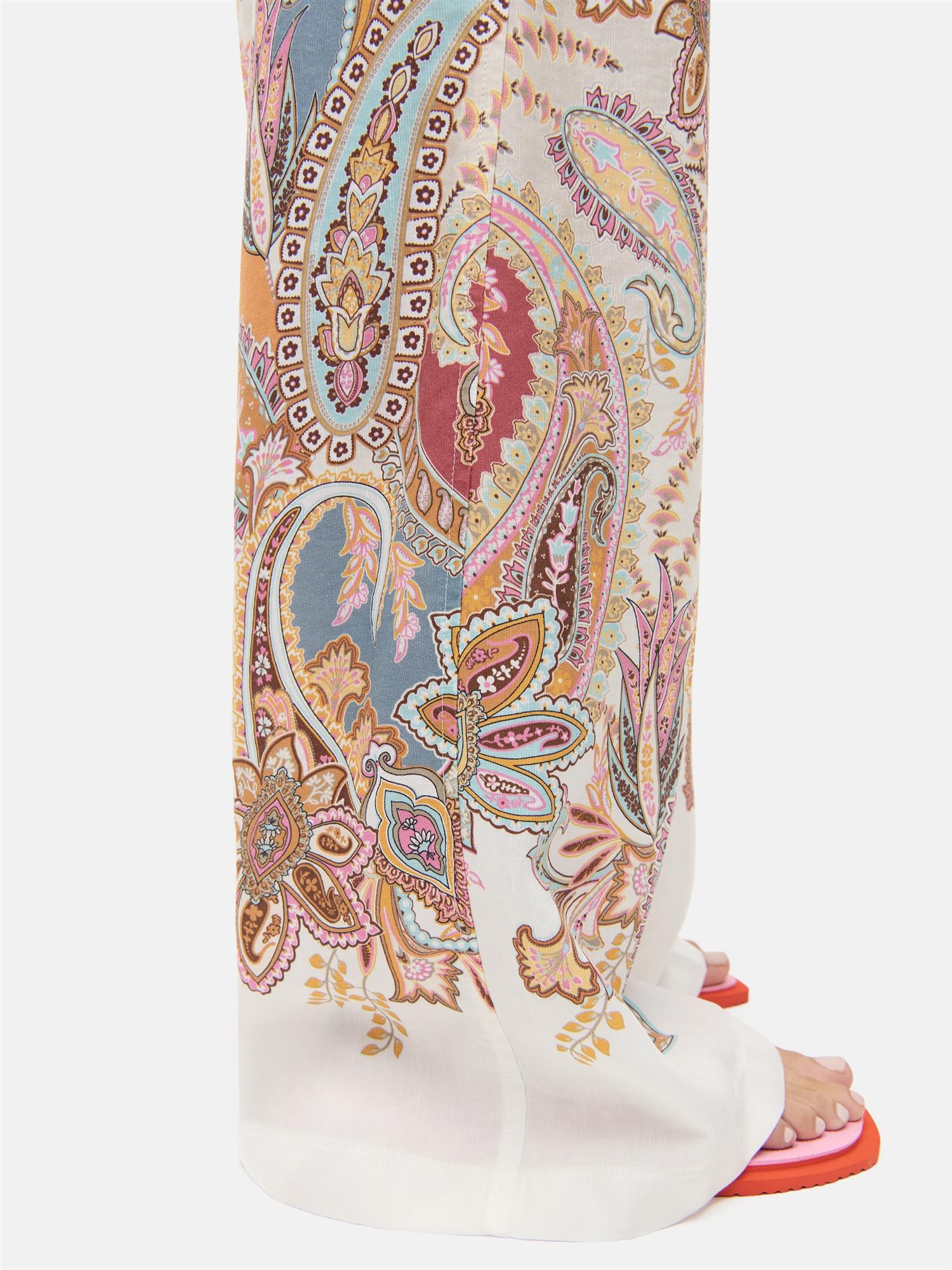 Adrienne, Faded Paisley