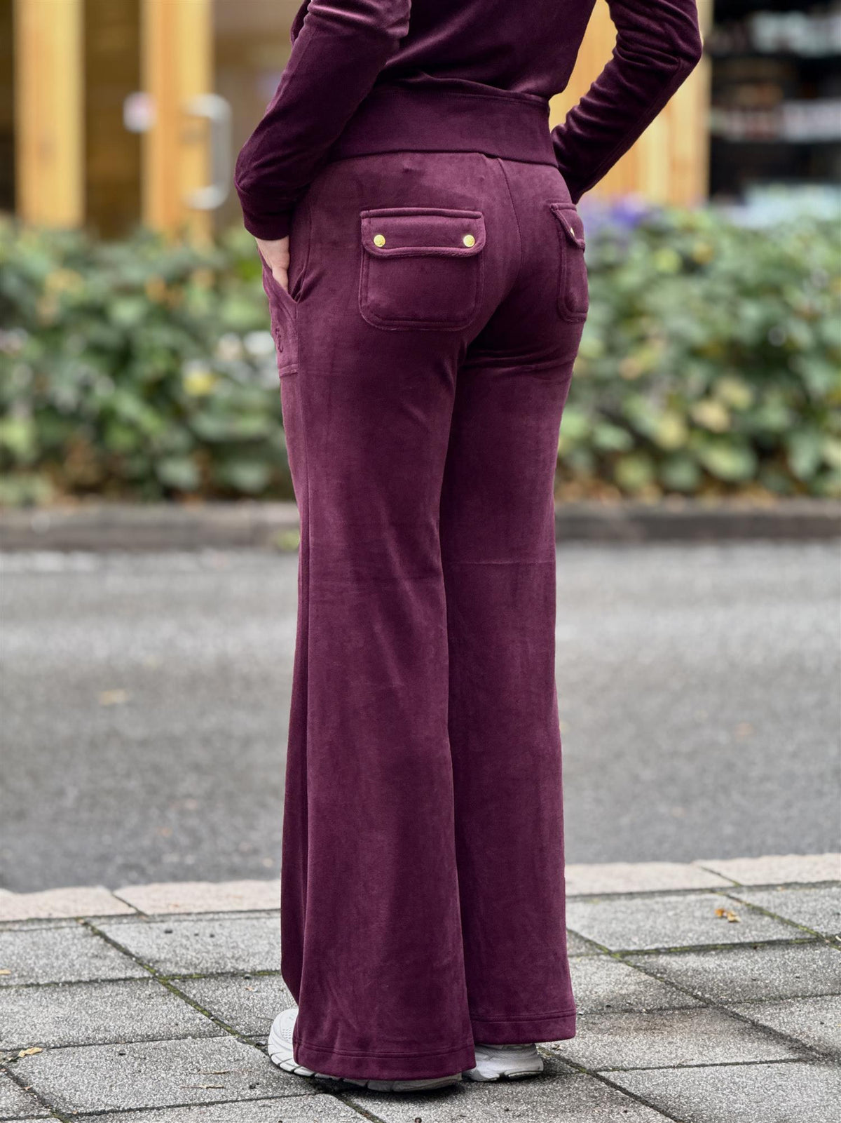 Layla Low Rise Pocket Gold, Winetasting