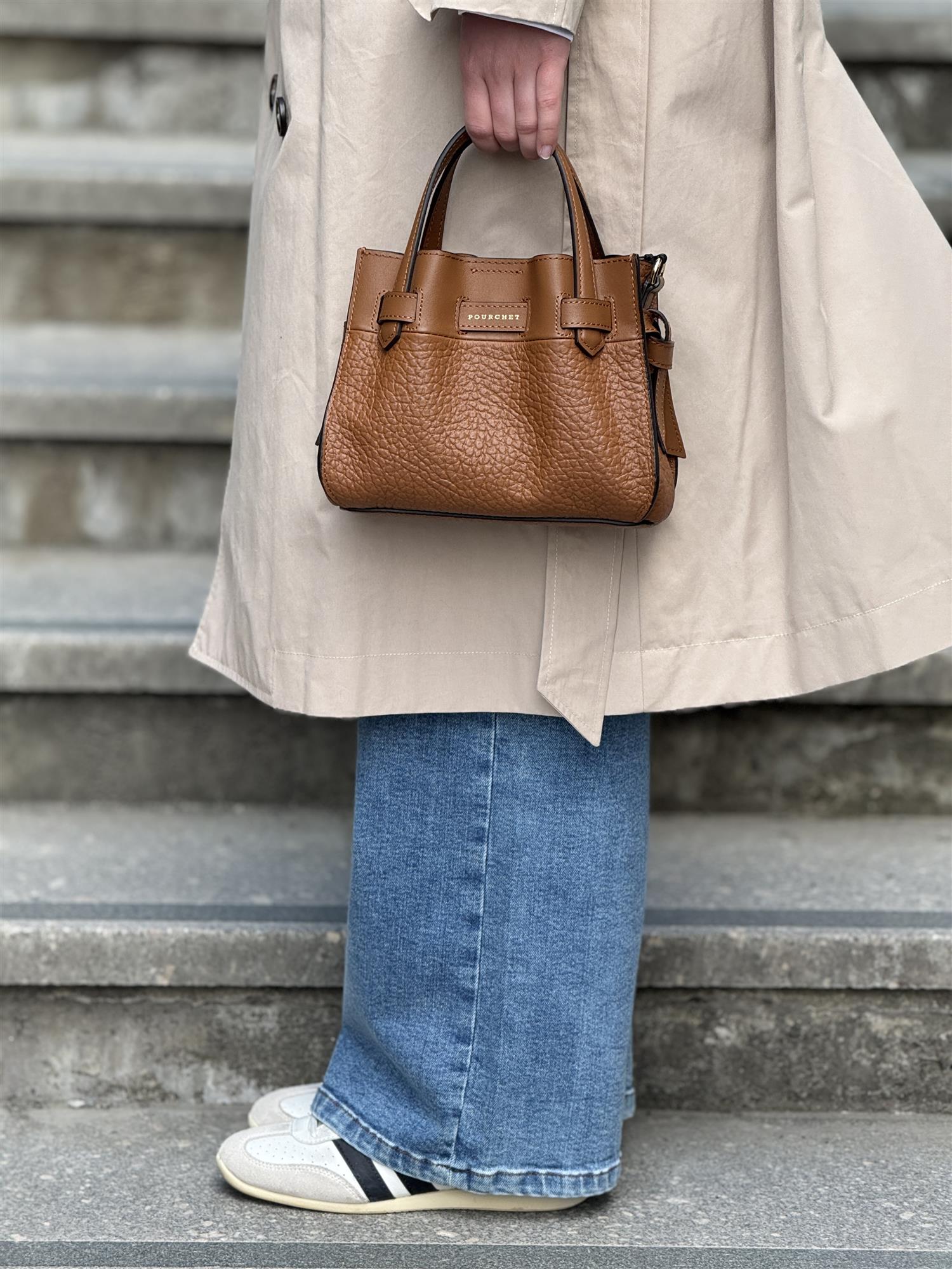 Blossom Small, Camel