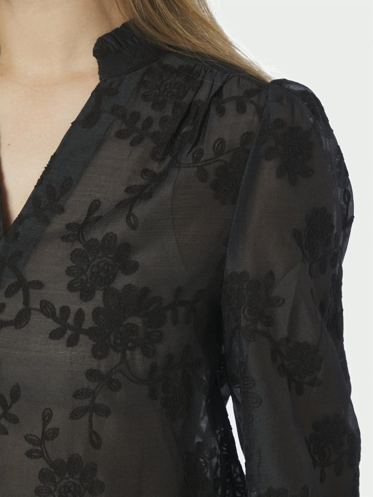 Amara Emb. Blouse, Black