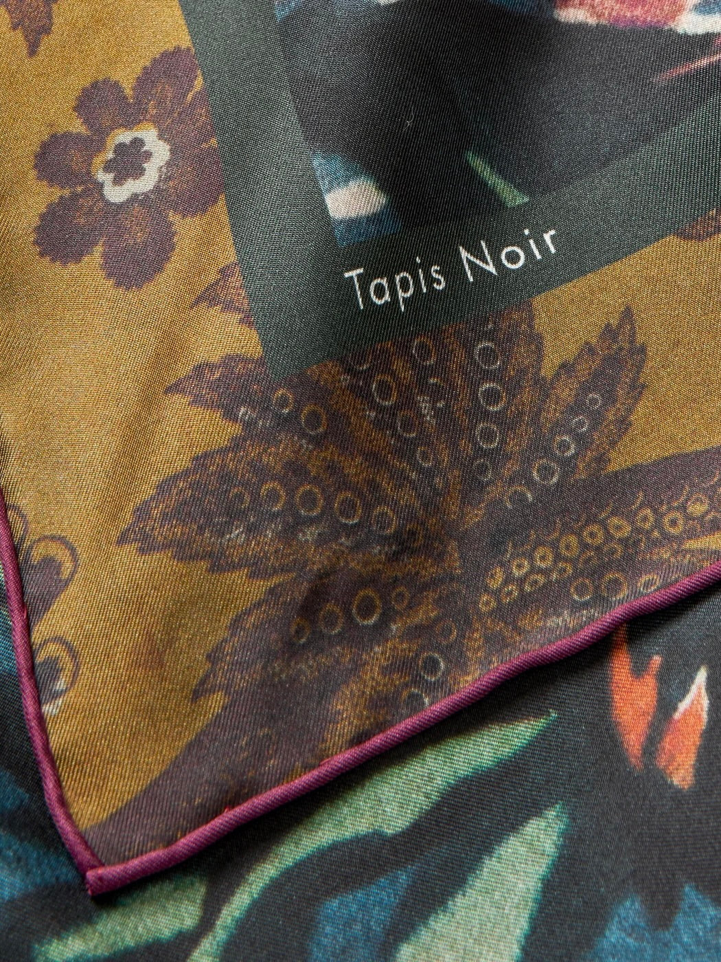 Classical Small Gemma Scarf