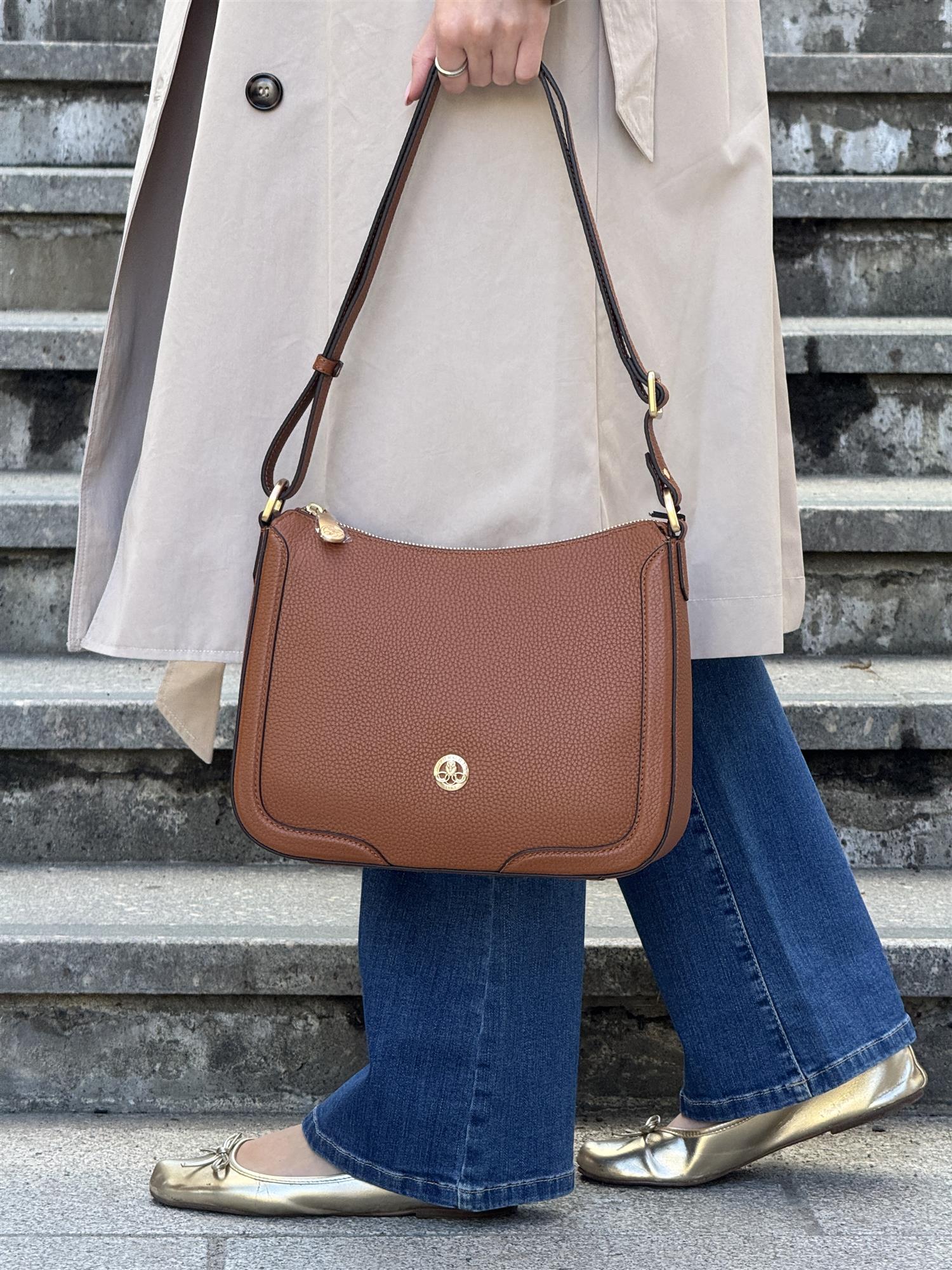 Image shoulder bag, Camel