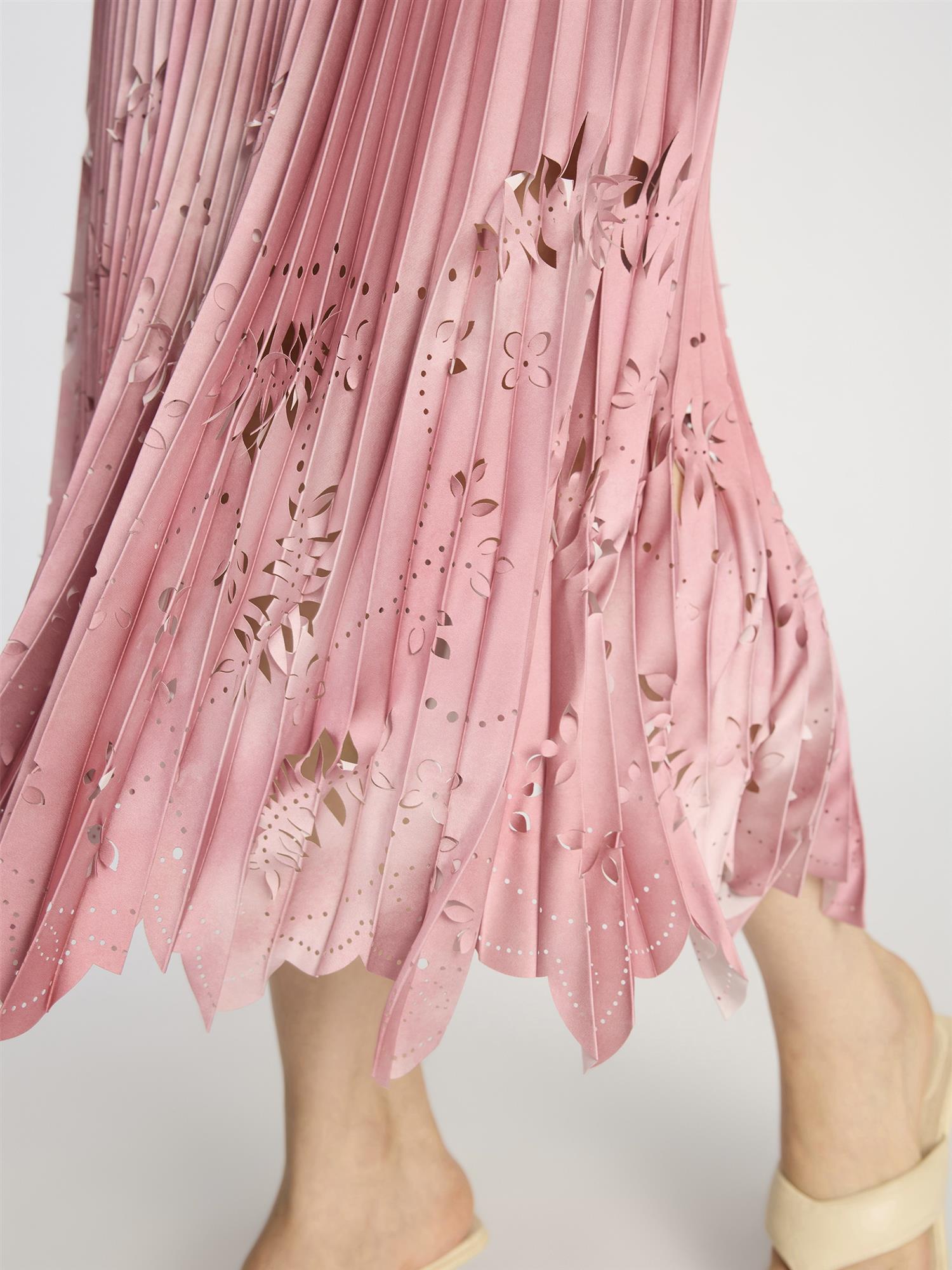 Charming Skirt, Berry