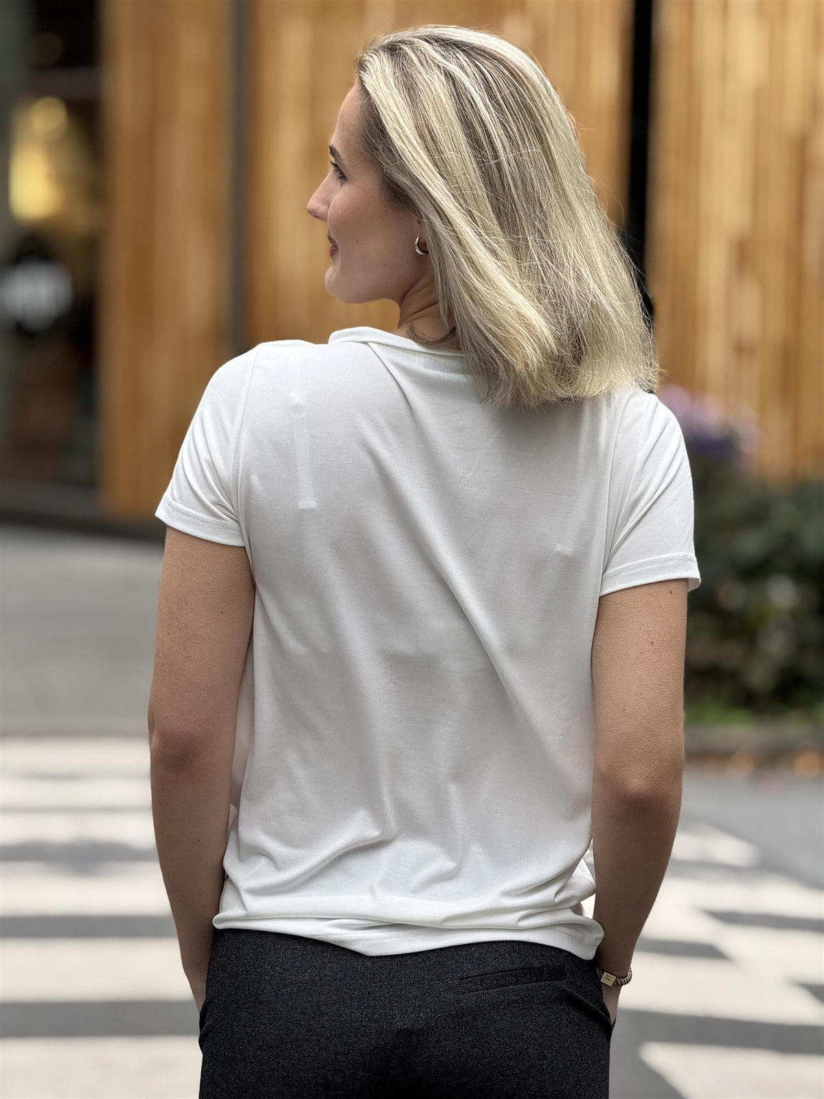 Ada t-shirt v-neck, White