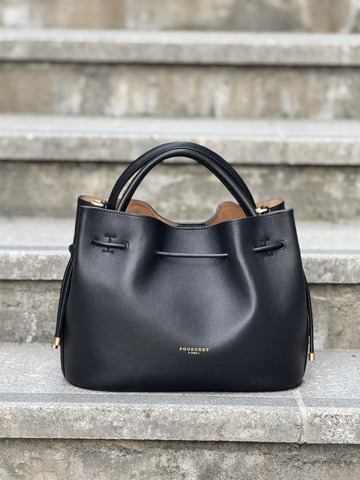 Florin Medium, Black