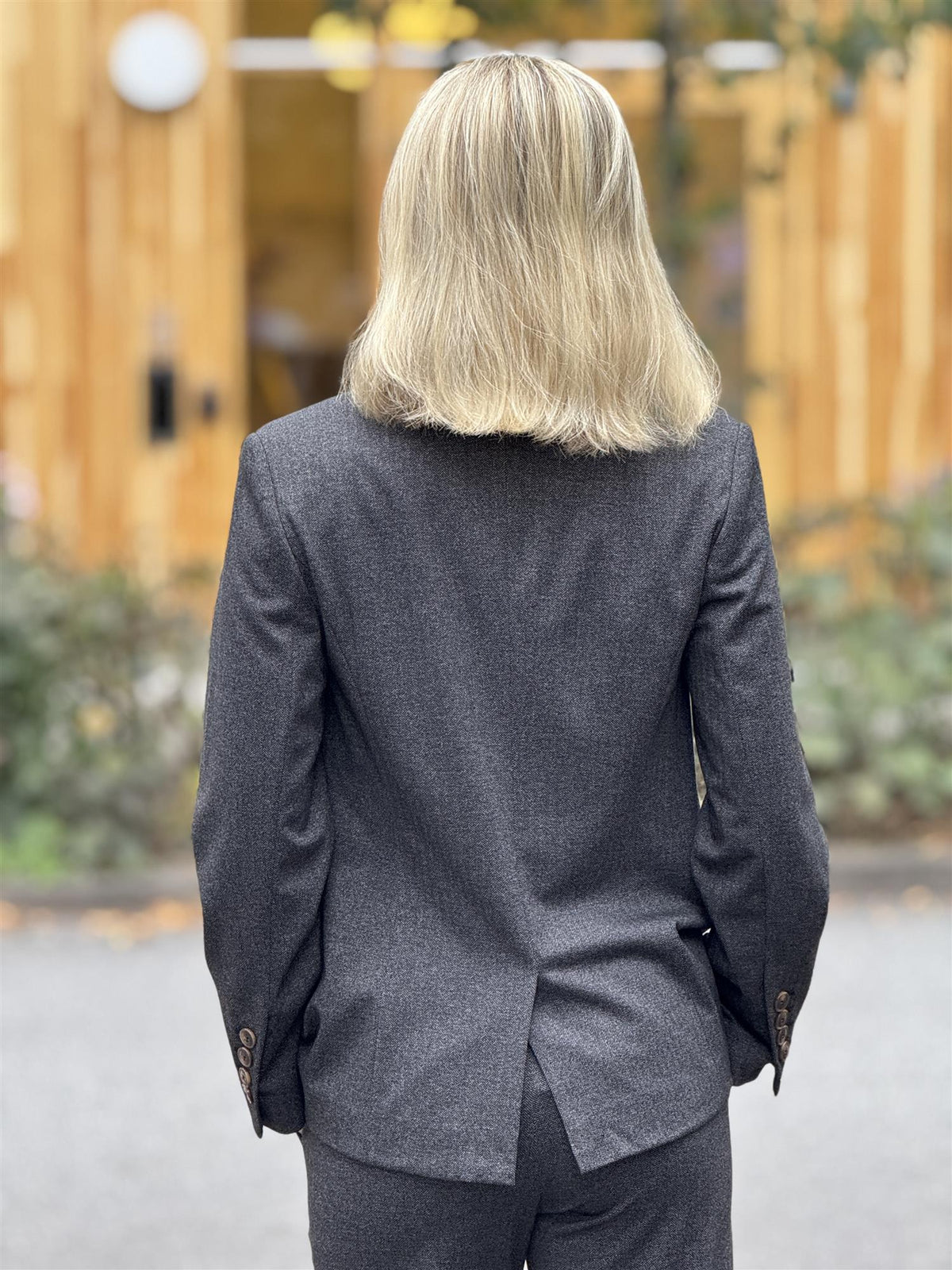 Evelina Blazer, Black mel.