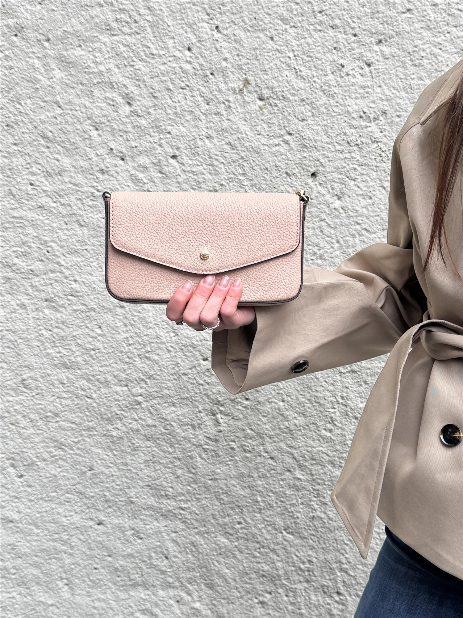 Club Clutch, Rose