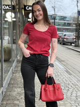 Marie Pointelle, Red