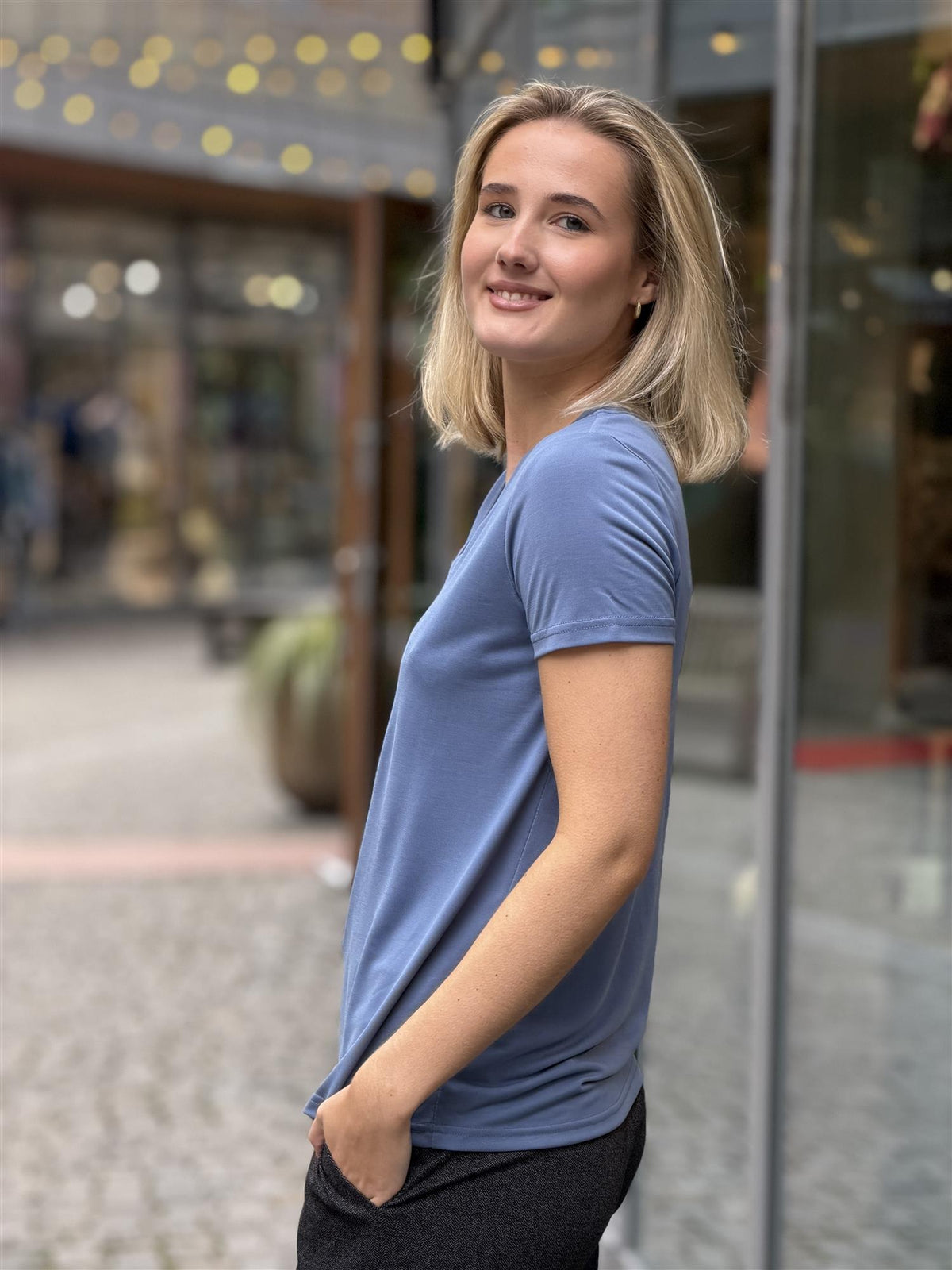 Ada t-shirt v-neck, Blue