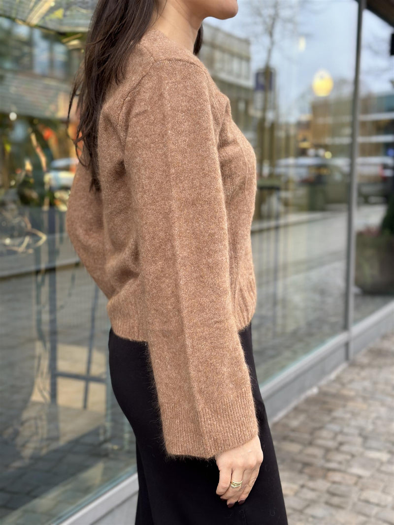 Rioa Pullover