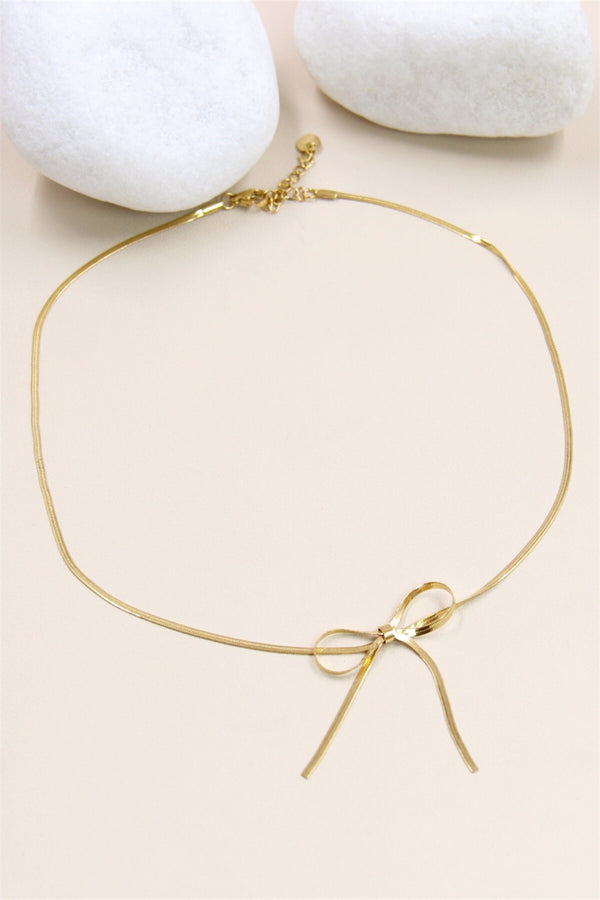 Necklace, Bow tie