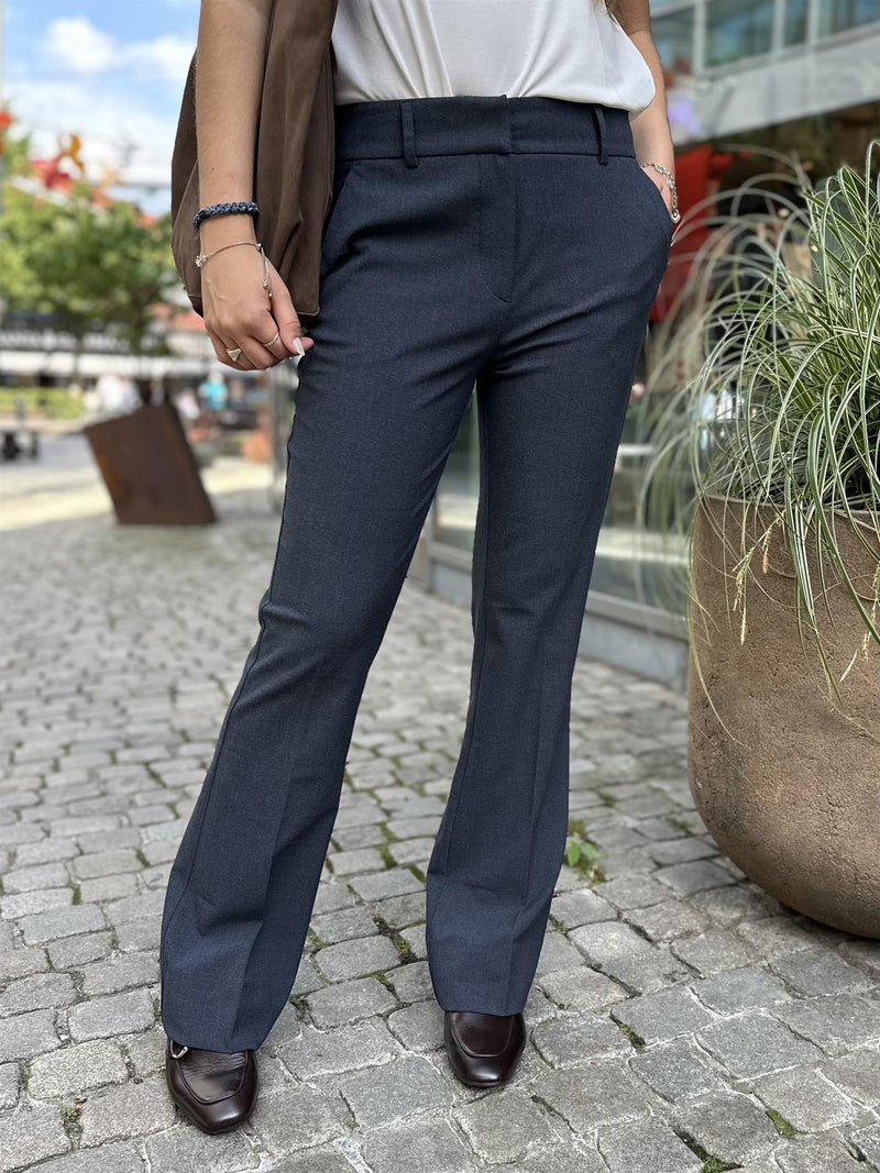 Clara FV 285, Blue
