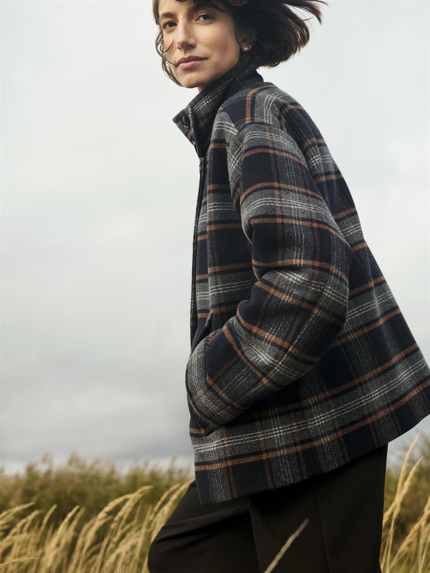 Celly PW OTW, Dark Navy Check