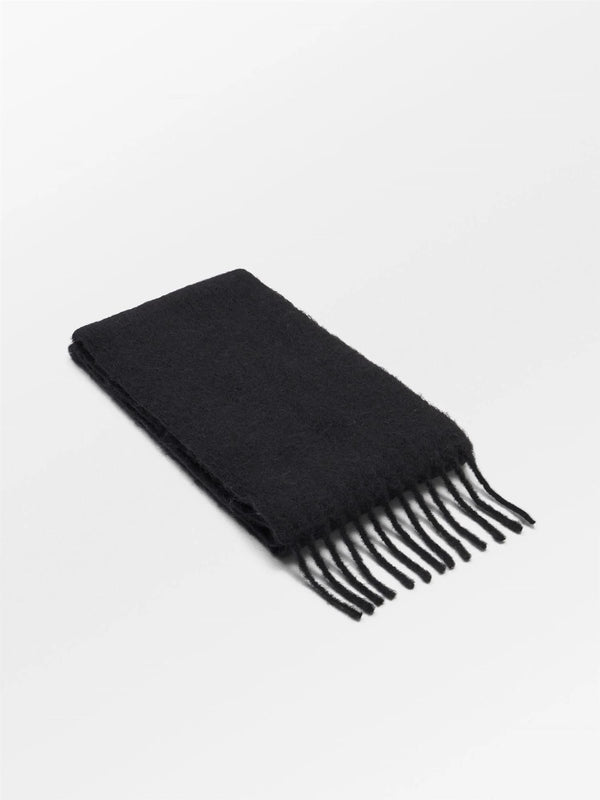 Solid Yuta Scarf, Black