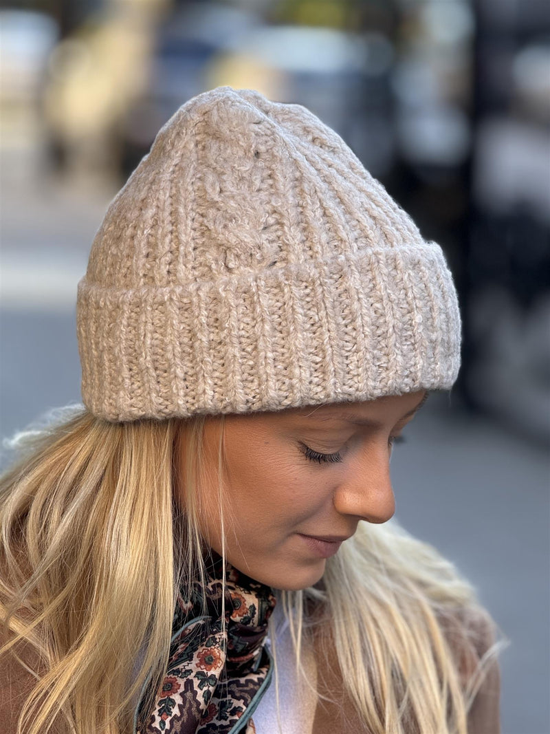 Beanie,  Natural Stone