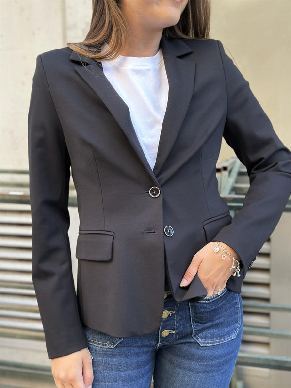 Elinor Blazer, Black
