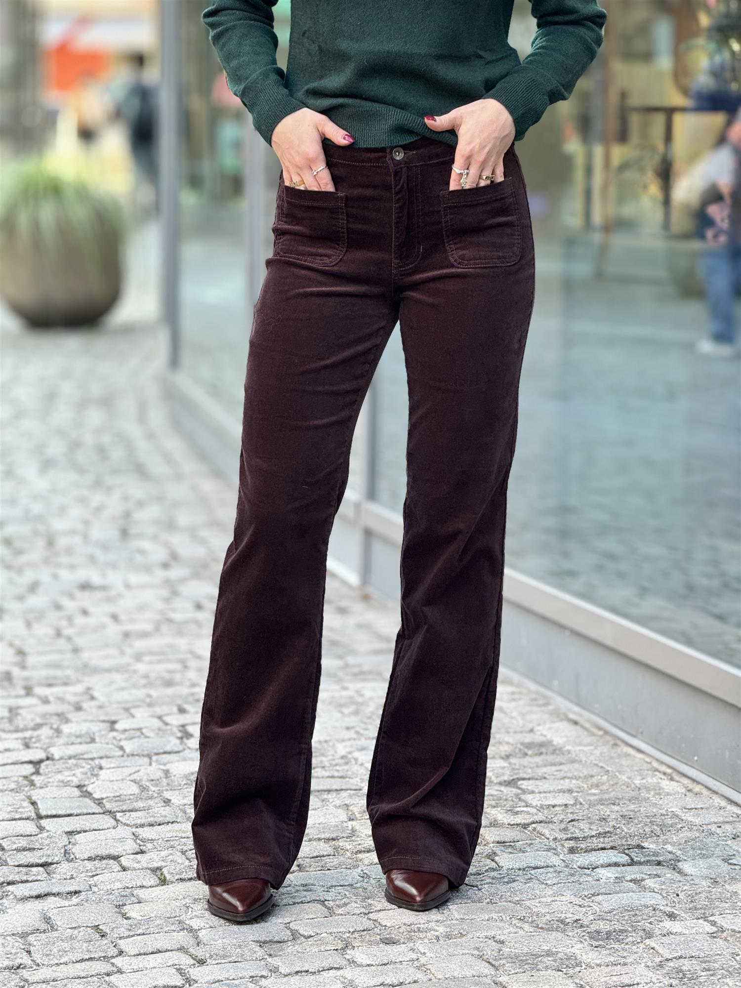 Jaya Bootcut Jeans, Chocolate