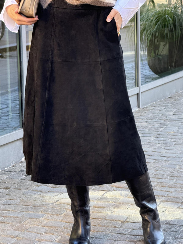 Suede Skirt, Black